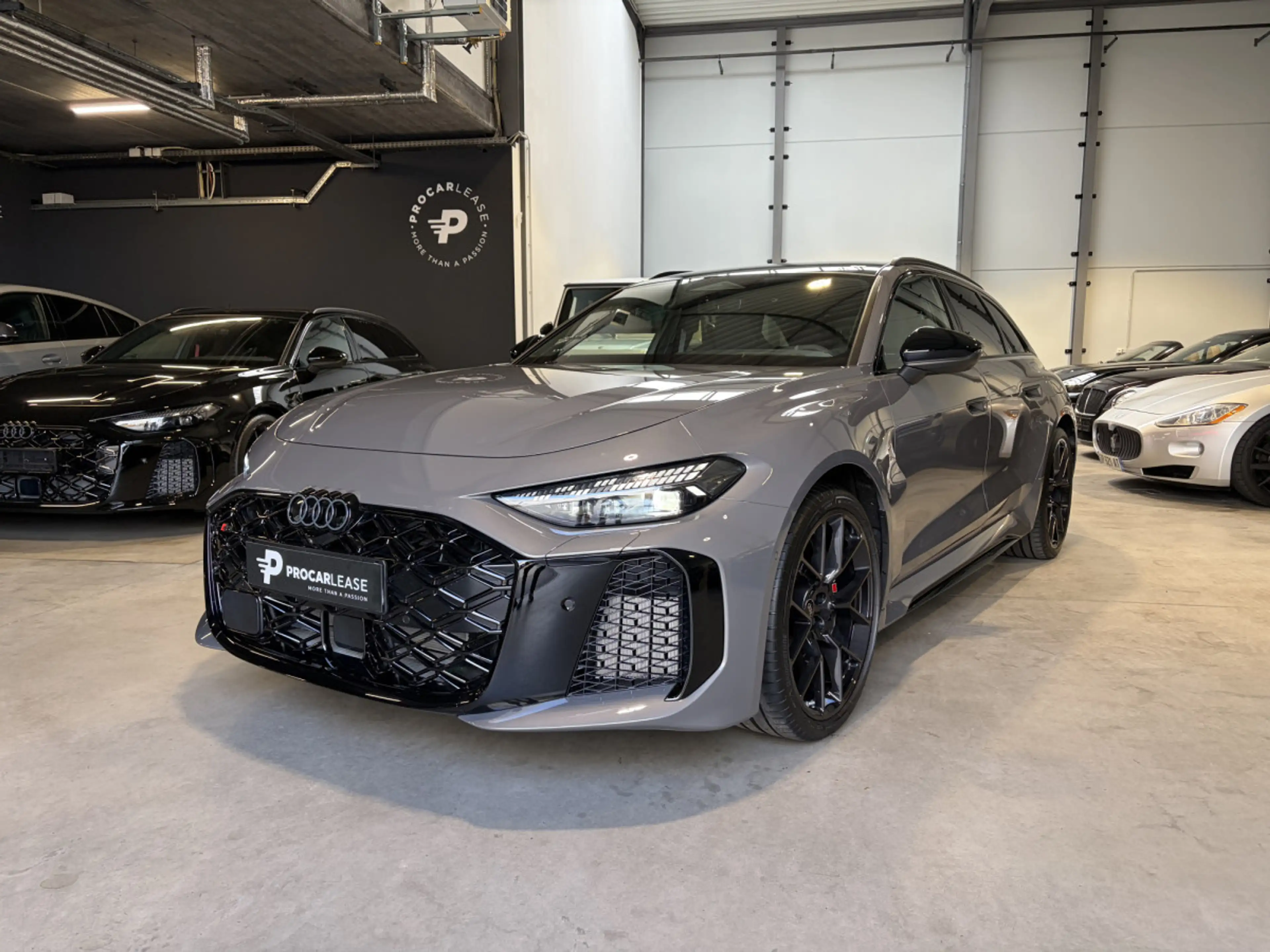 Audi RS5 Audi RS5 Avant Performance Facelift - Gris Plateau