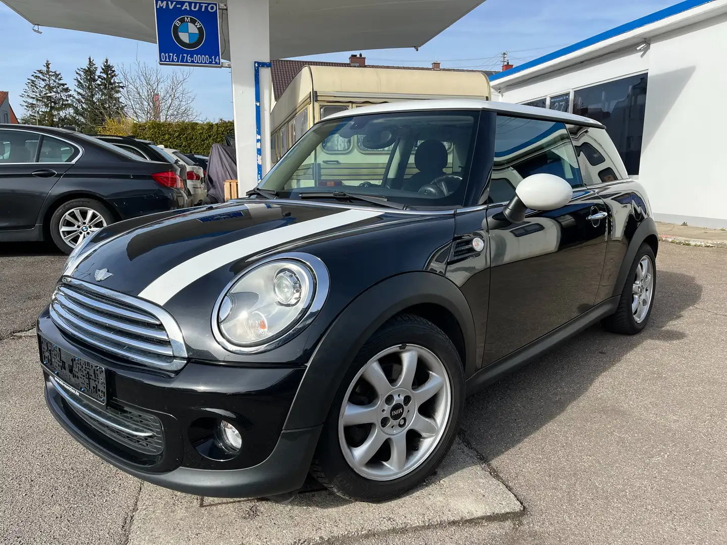 MINI Cooper SPORT EDITION* T-LEDER*NAVI PRO*PANO*XEN*KL-AM*PDC Schwarz - 1
