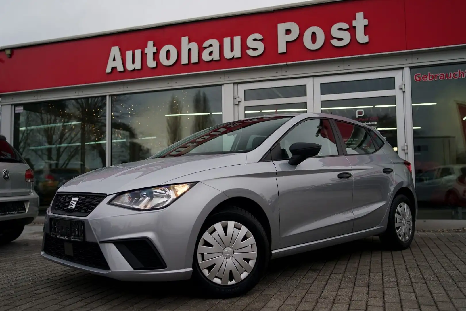SEAT Ibiza Klima Ganzjahresreifen Service neu Silber - 1