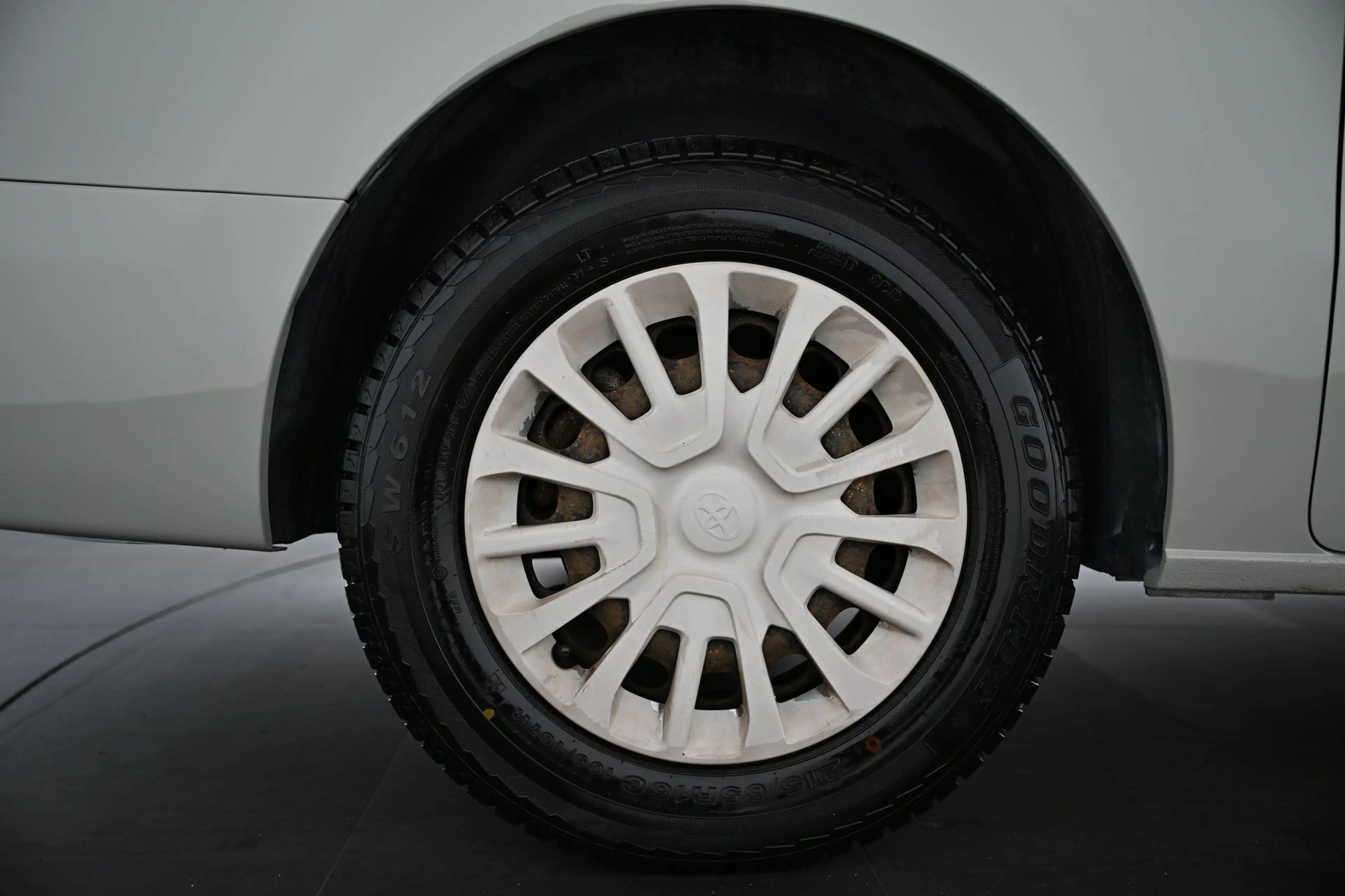 Toyota Proace Verso 1.5D 120 hk Long 9-Sitzer Pickerl NEU — photo 14