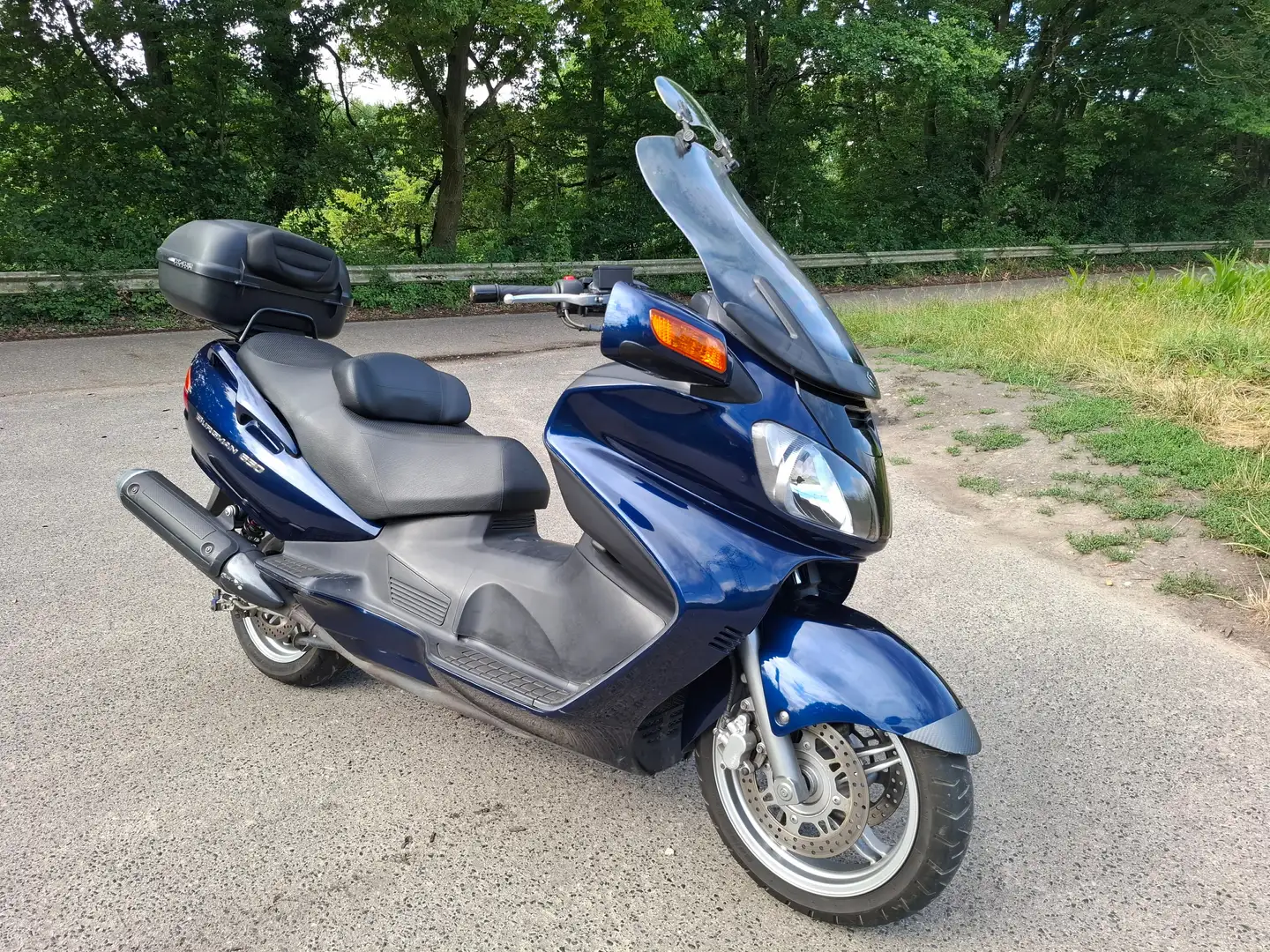 Suzuki Burgman 650 Bleu - 1