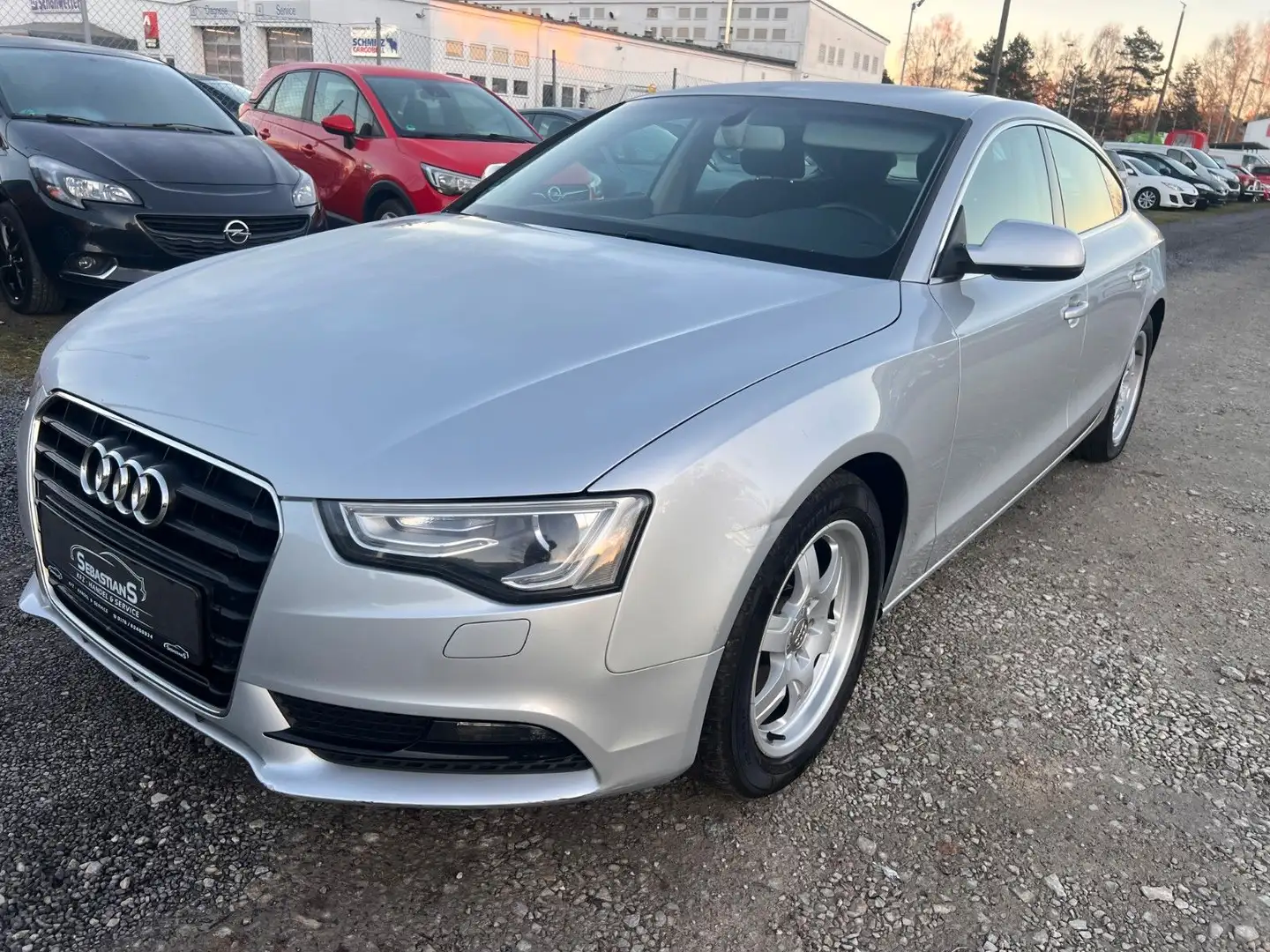 Audi A5 1.8 TFSI Sportback Klimaauto. SHZ Xenon Tüv Silber - 1