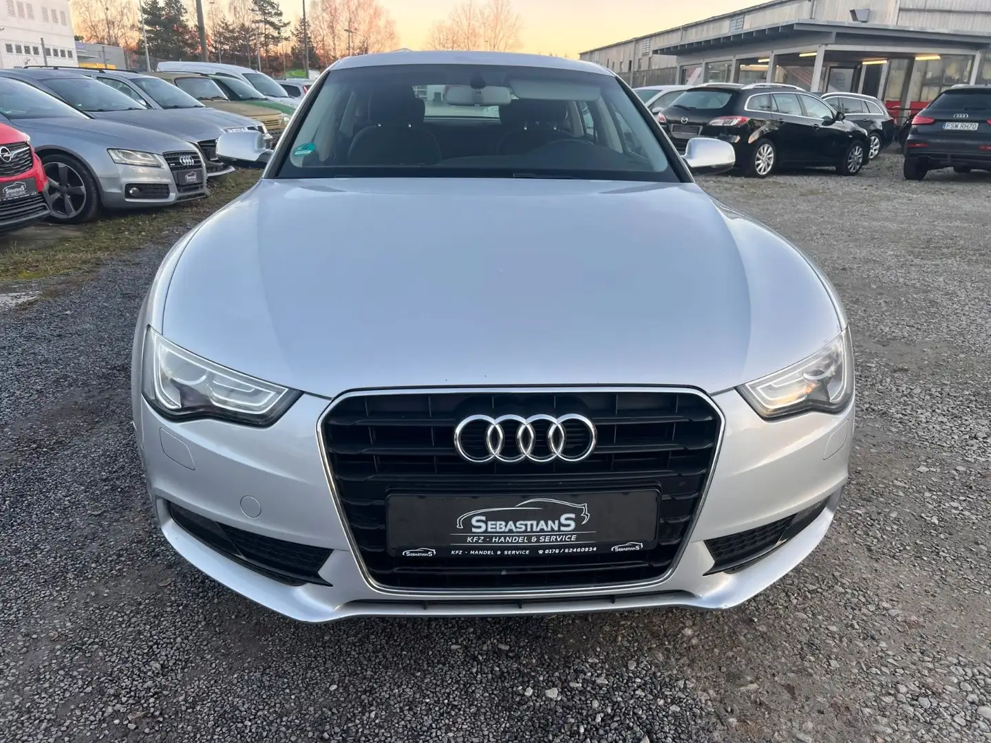 Audi A5 1.8 TFSI Sportback Klimaauto. SHZ Xenon Tüv Silber - 2