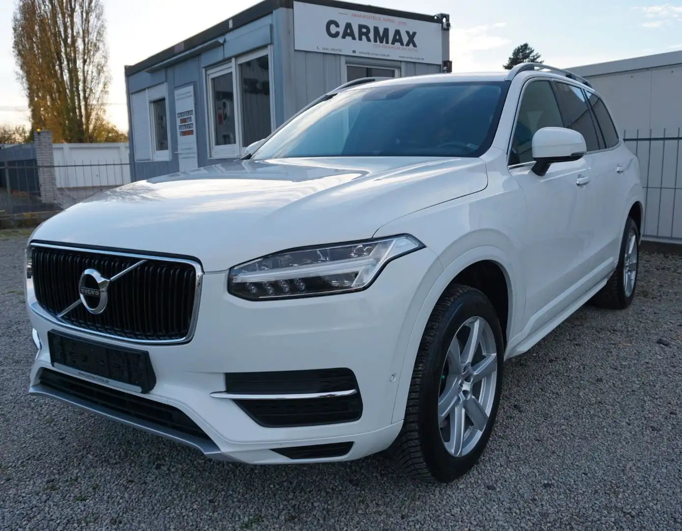 Volvo XC90 Momentum AWD, Kamera, Navi, LED Blanc - 1