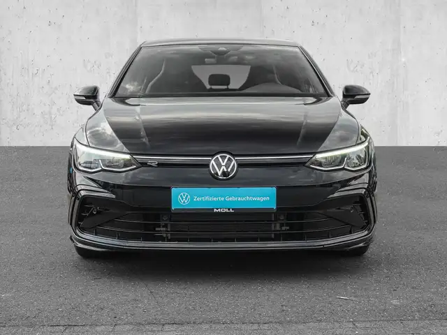 Volkswagen Golf view 3
