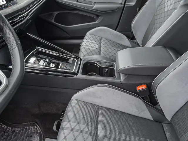 Volkswagen Golf view 14