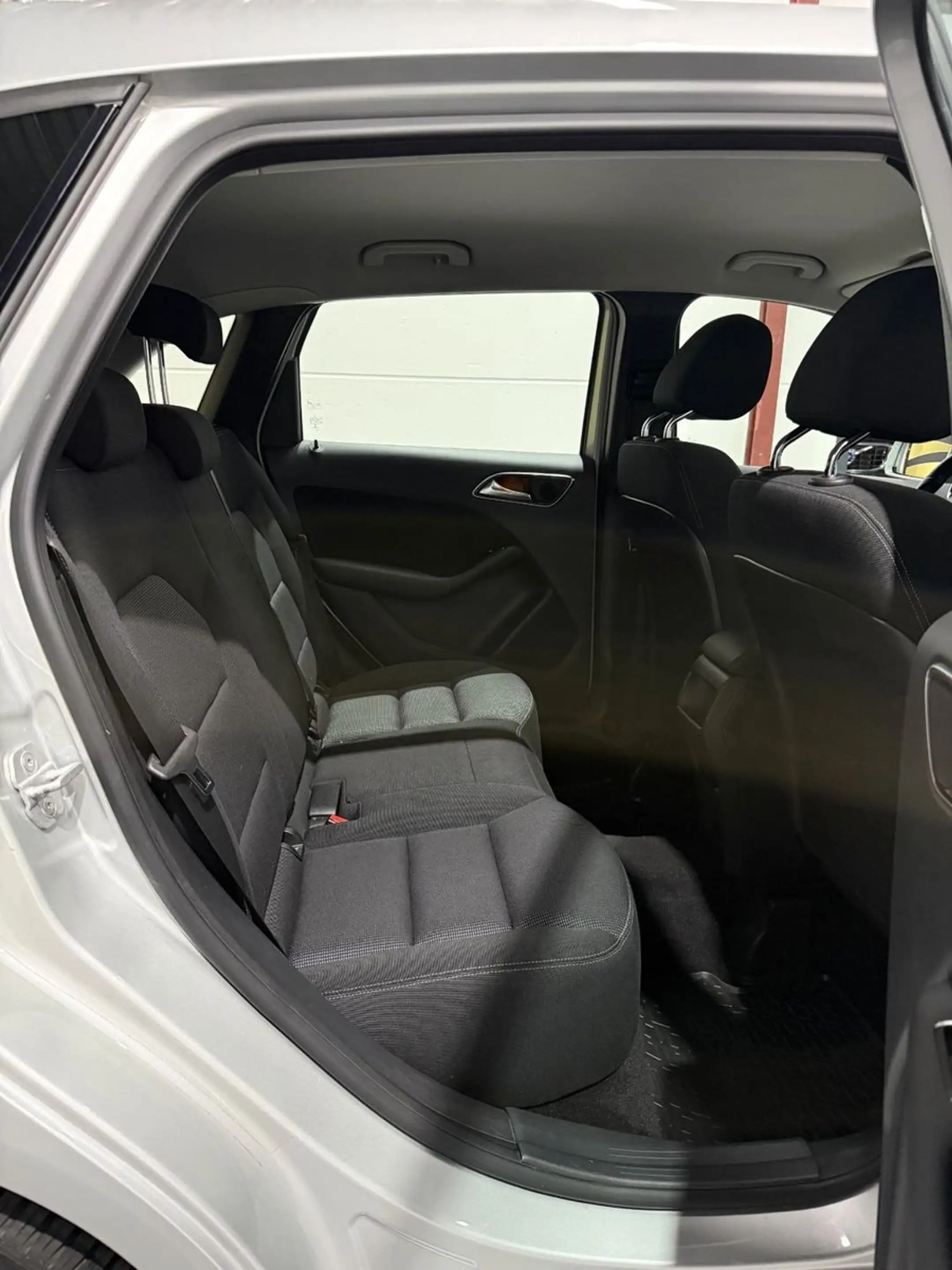 Mercedes-Benz B 220 CDI *Start/Stop*Navi*Standh.*Sitzh.*Kamera — photo 11