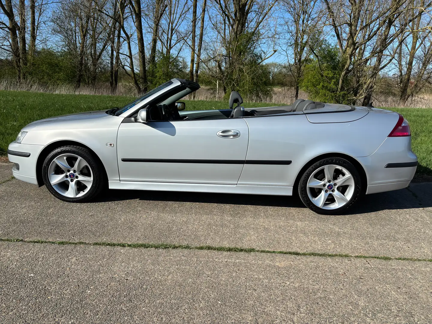 Saab 9-3 9-3 1.9 Cabriolet TiD DPF Aut. Vector Silber - 1