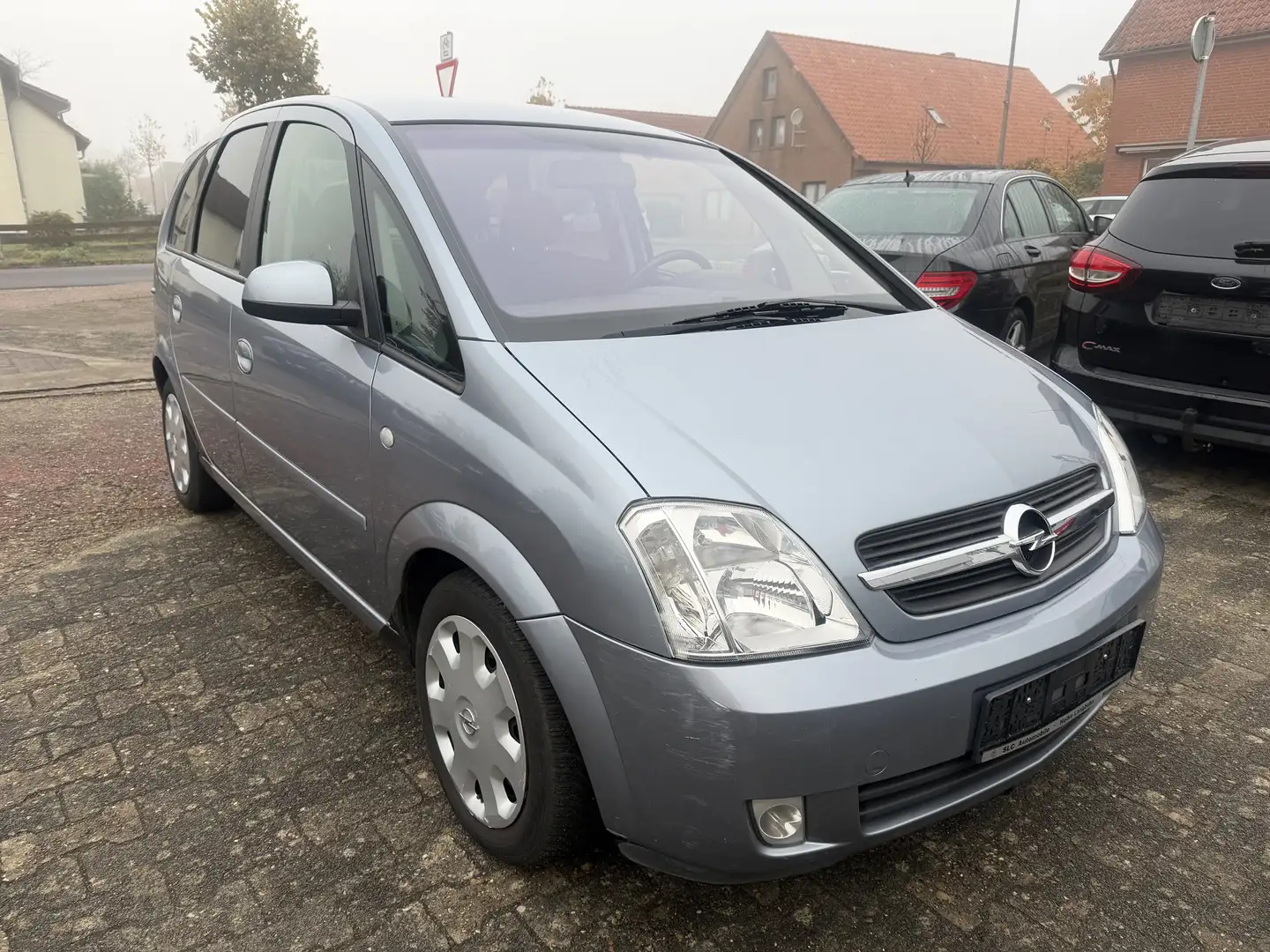 Opel Meriva Meriva 1.4/Allwetterreifen/Klima u.v.m. Grau - 1