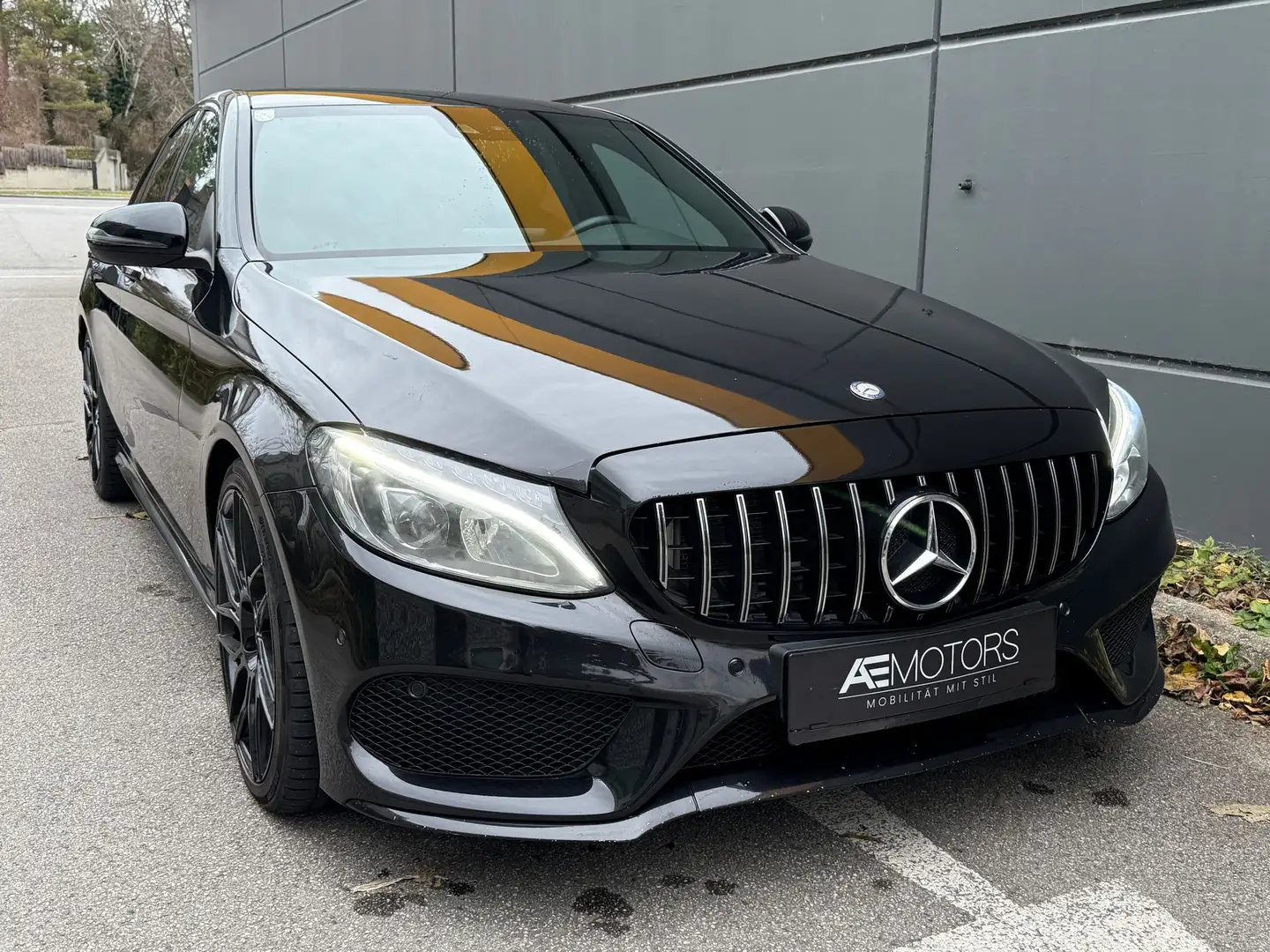 Mercedes-Benz C 250 d*AMG*NAVI*TEMPOMAT*F1*SITZHZG*TEMPOMAT*KREDIT MÖ Schwarz - 2