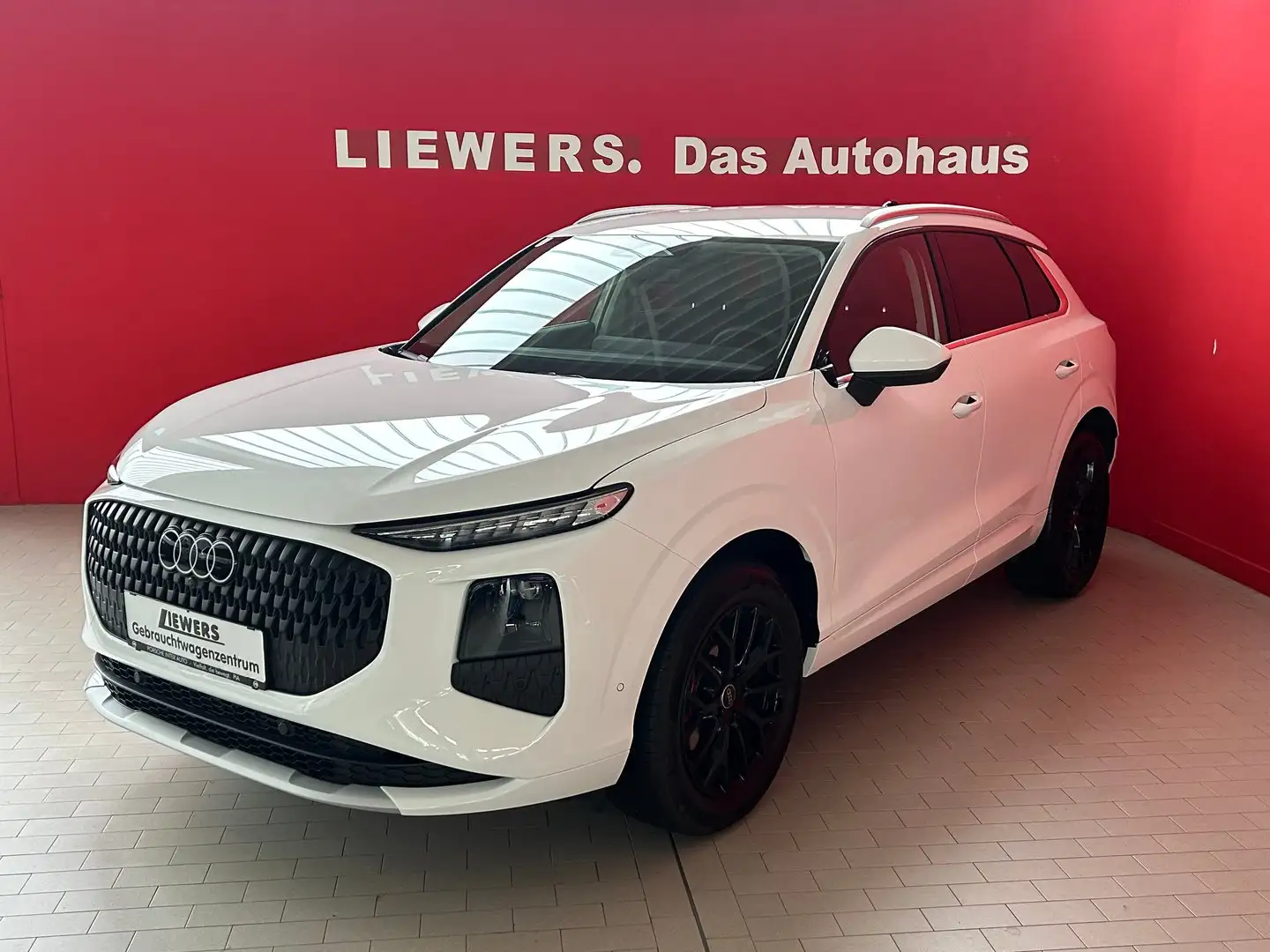 Audi Q3 TFSI 110 kW intense Weiß - 1