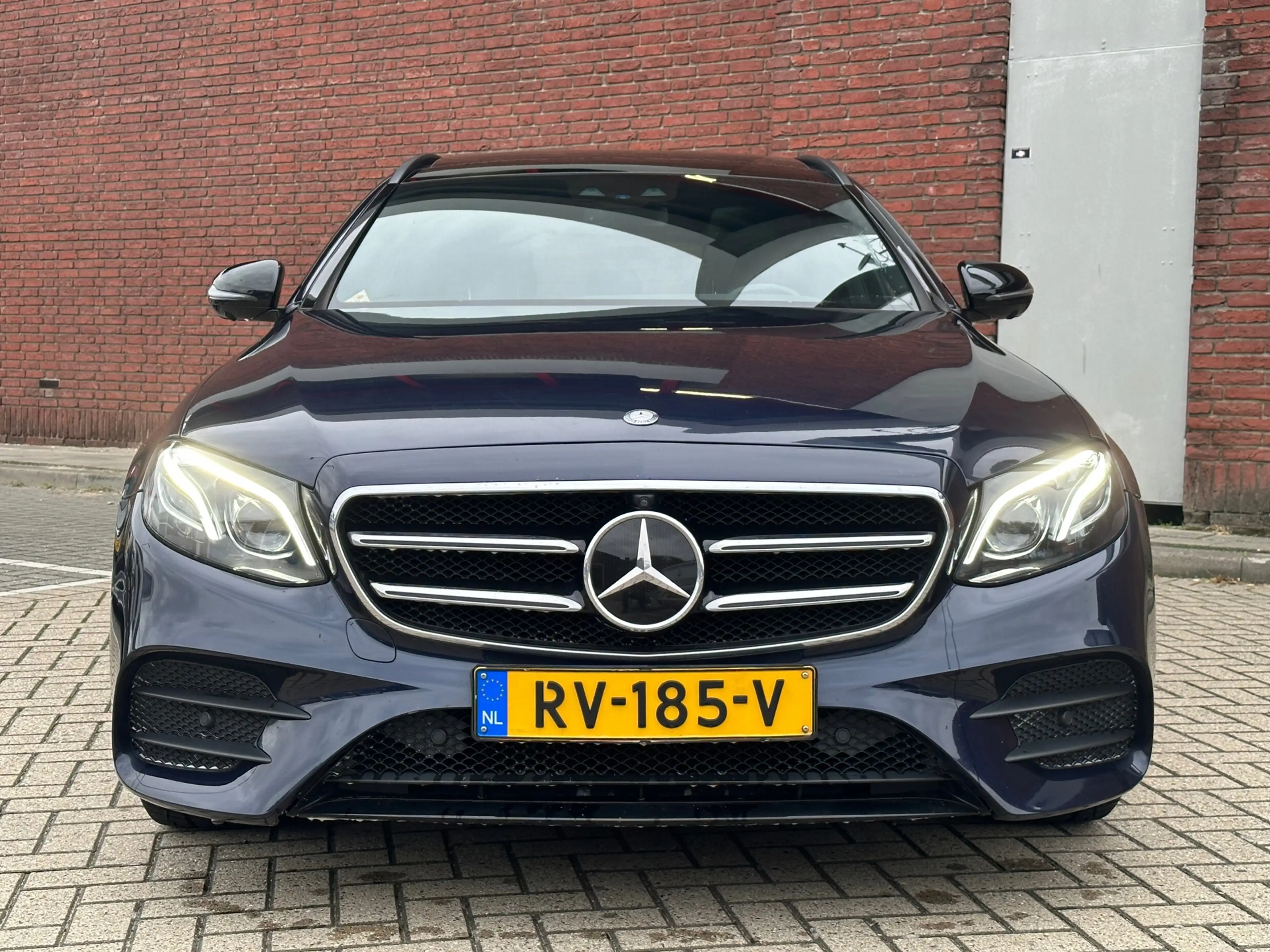 Mercedes-Benz E 220 Estate d Prestige Plus|PANO|LEDER|BURMESTER|FULL-O — photo 2