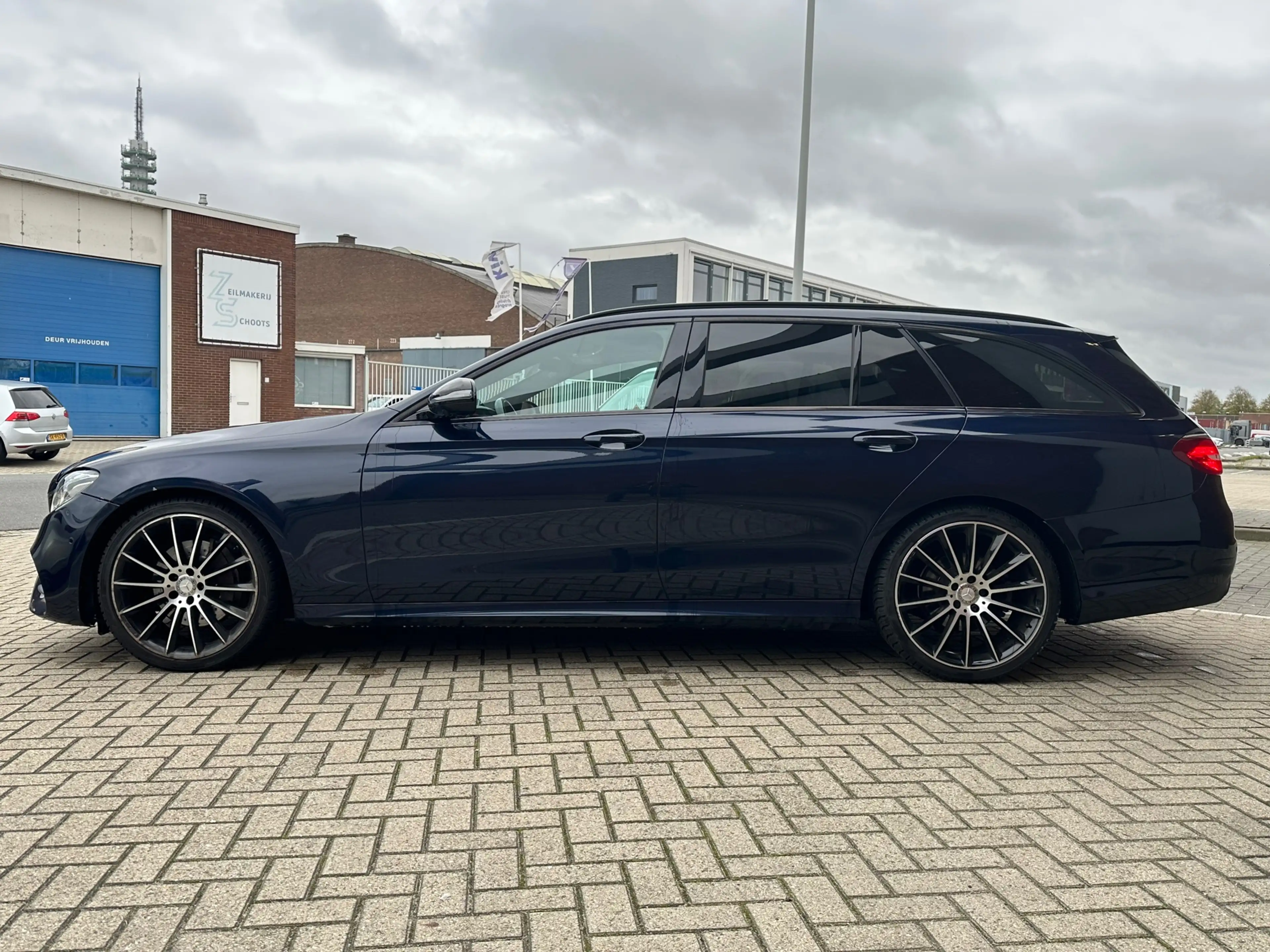 Mercedes-Benz E 220 Estate d Prestige Plus|PANO|LEDER|BURMESTER|FULL-O — photo 5