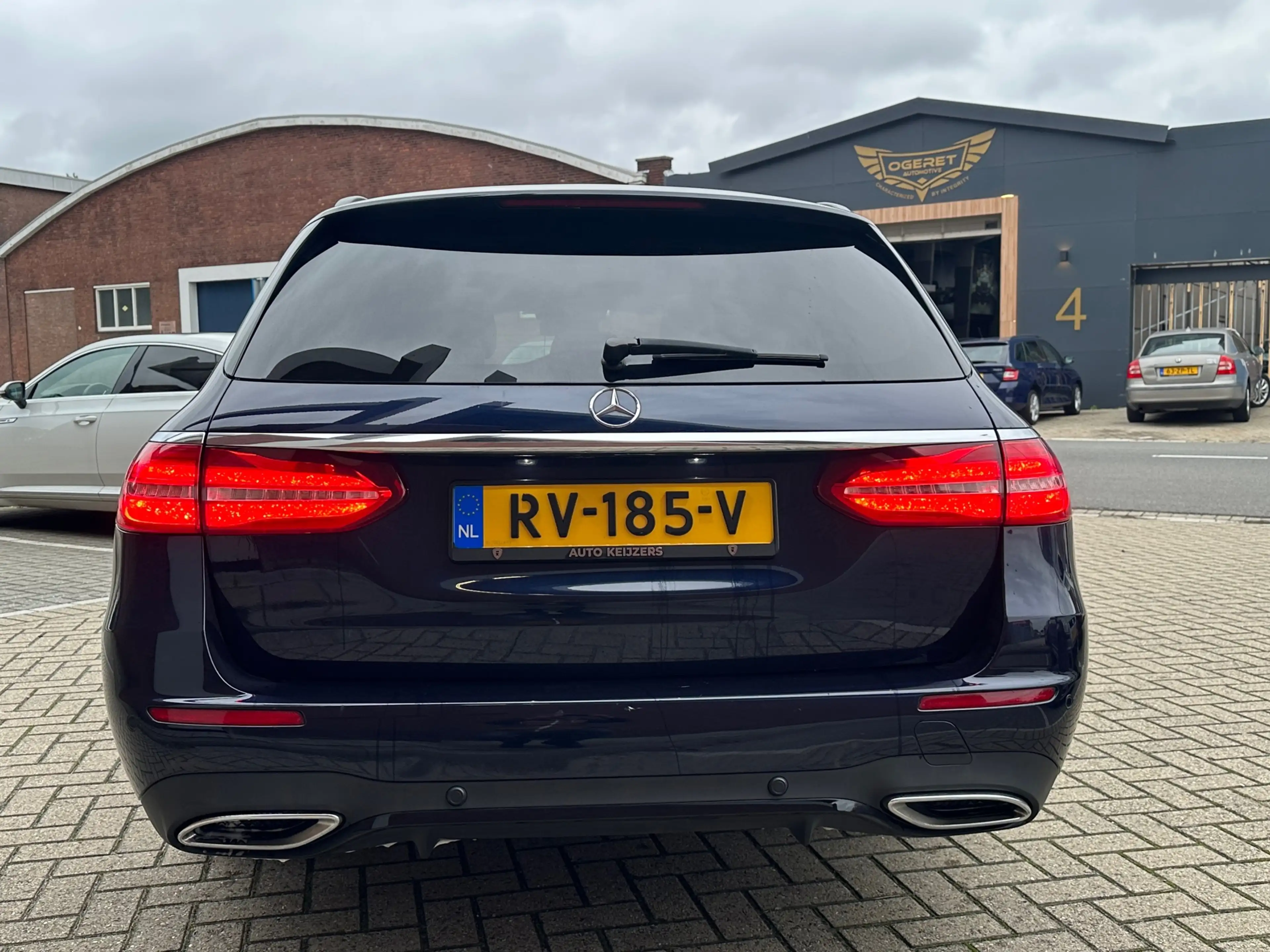 Mercedes-Benz E 220 Estate d Prestige Plus|PANO|LEDER|BURMESTER|FULL-O — photo 8