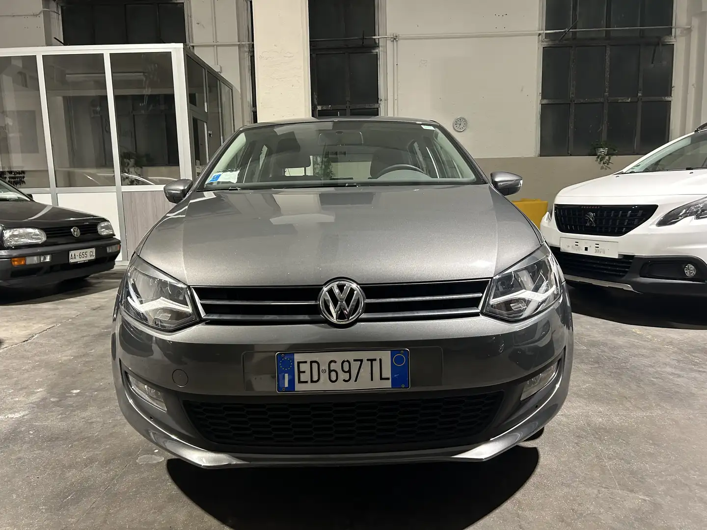 Volkswagen Polo 5p 1.2 Comfortline 70cv Grigio - 1
