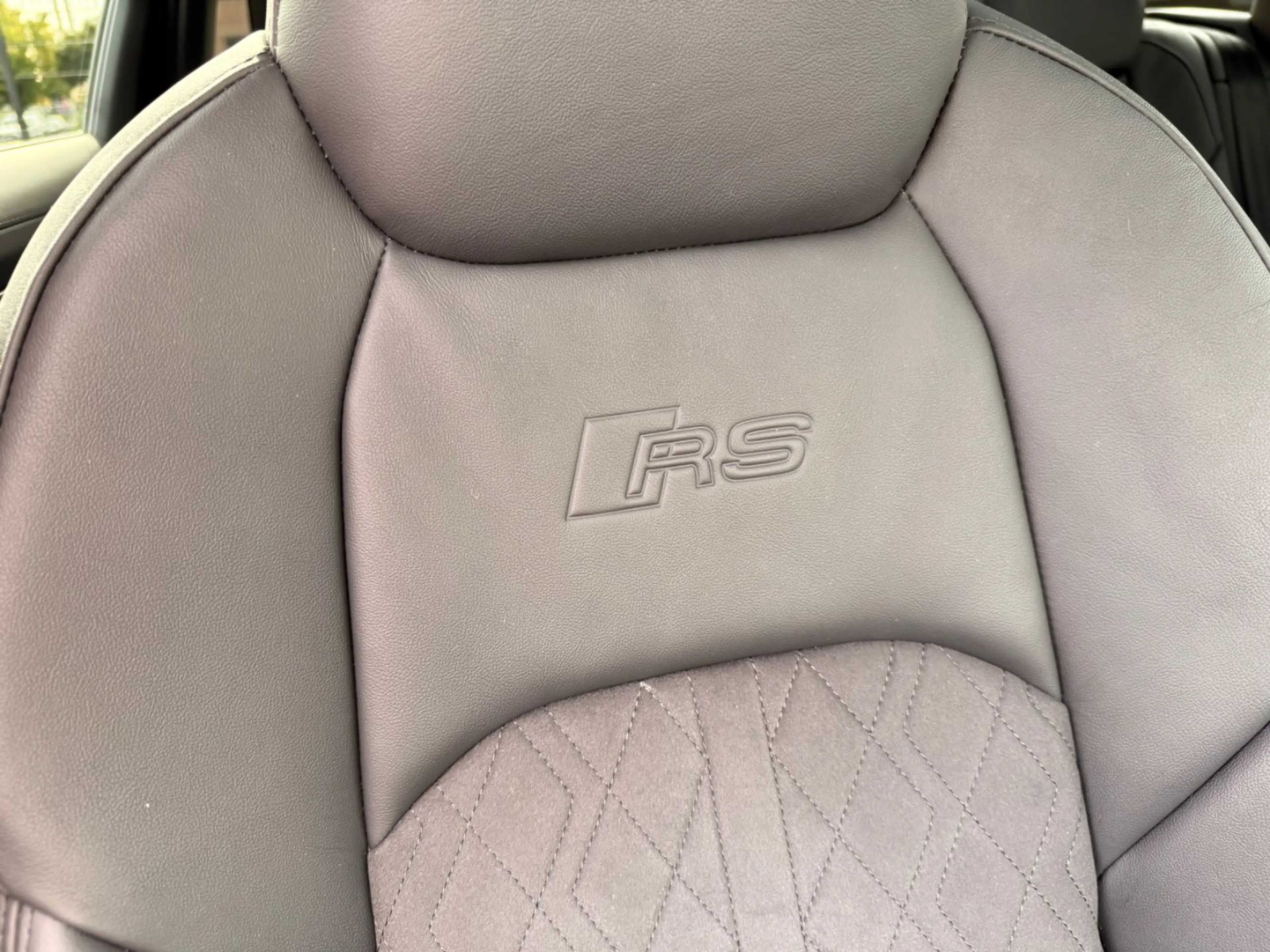 Audi RS6 Avant 4.0 TFSI quattro/360°/Pano/Memo/ACC — photo 31
