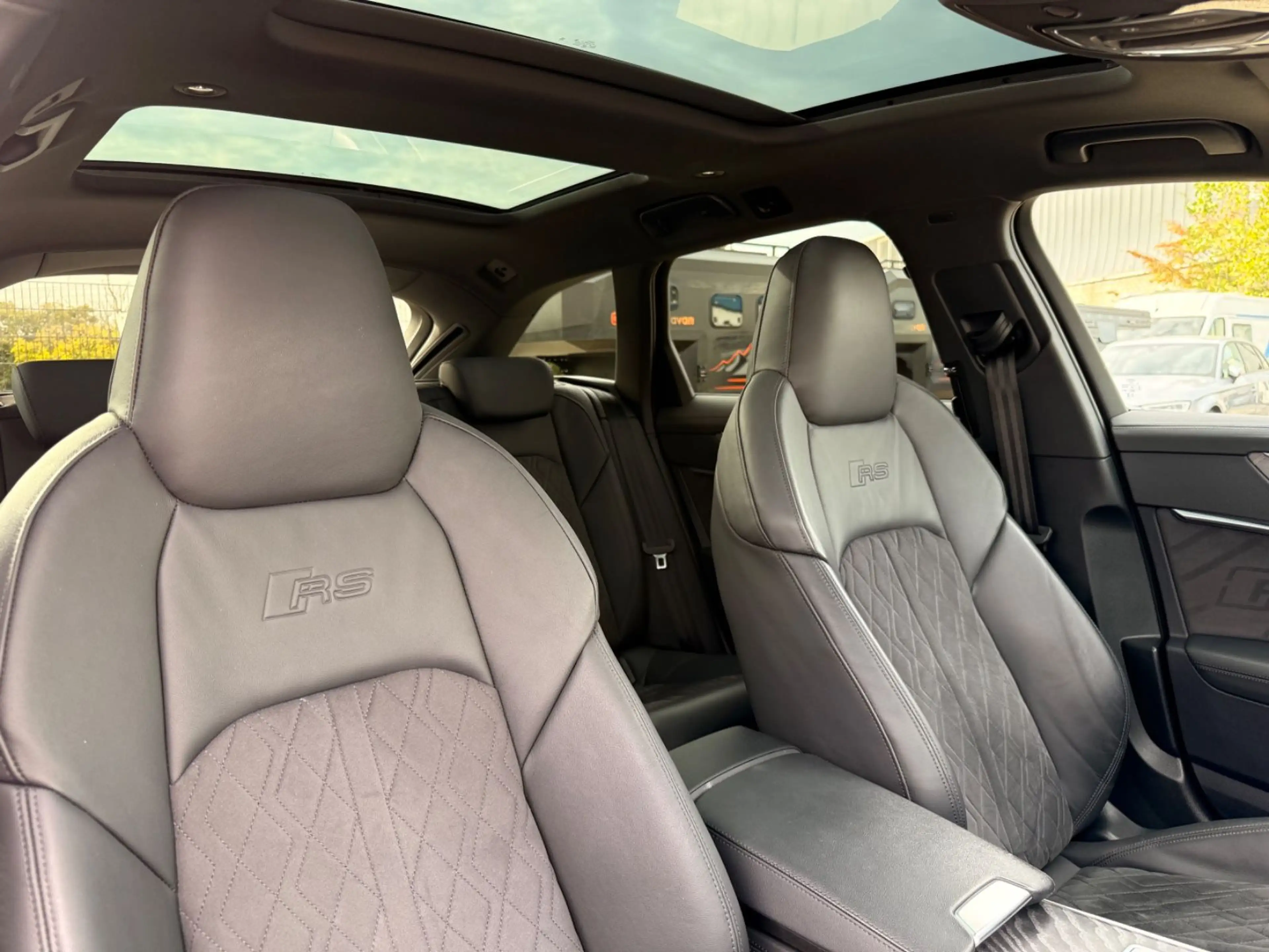 Audi RS6 Avant 4.0 TFSI quattro/360°/Pano/Memo/ACC — photo 32