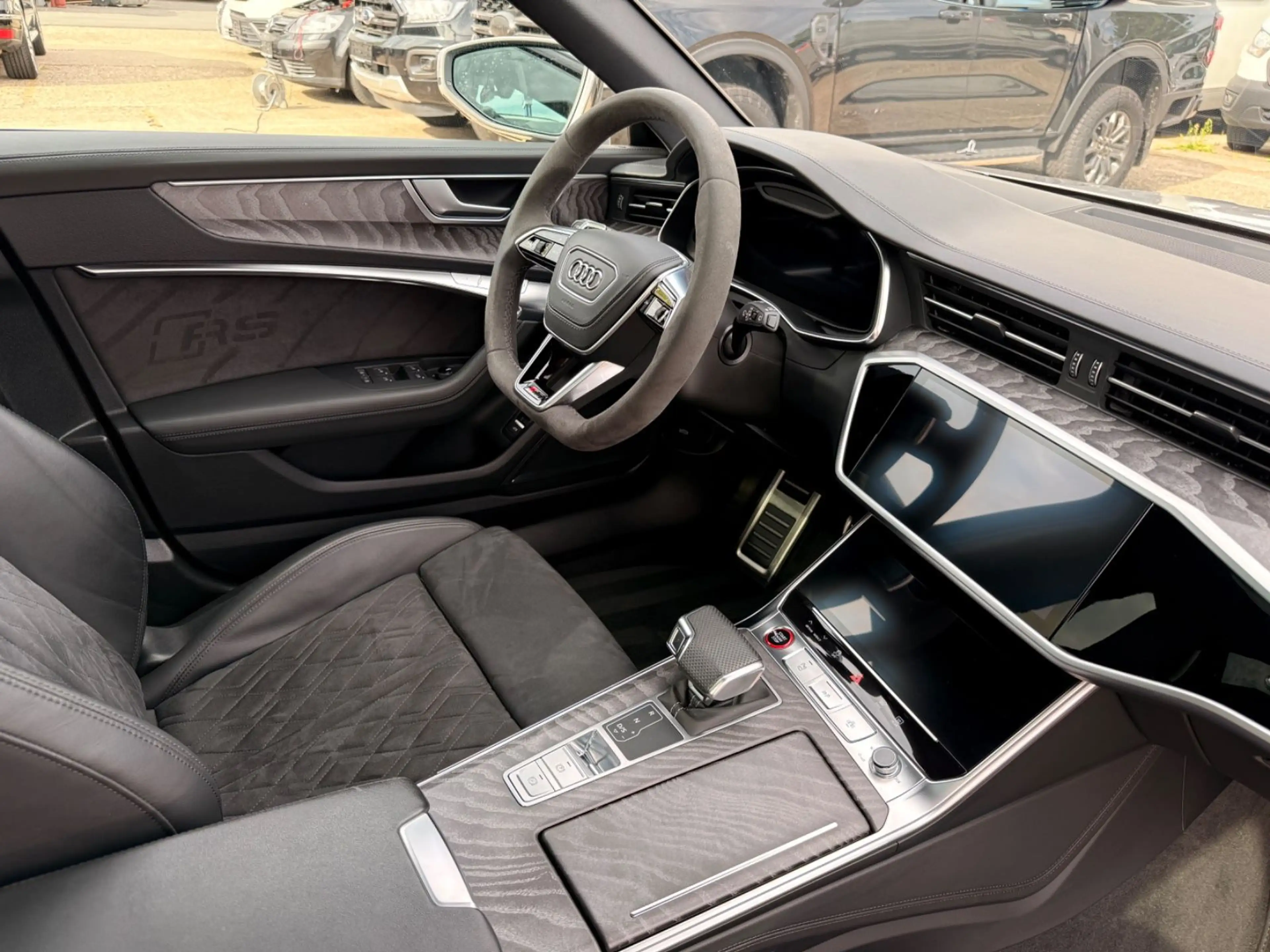 Audi RS6 Avant 4.0 TFSI quattro/360°/Pano/Memo/ACC — photo 33
