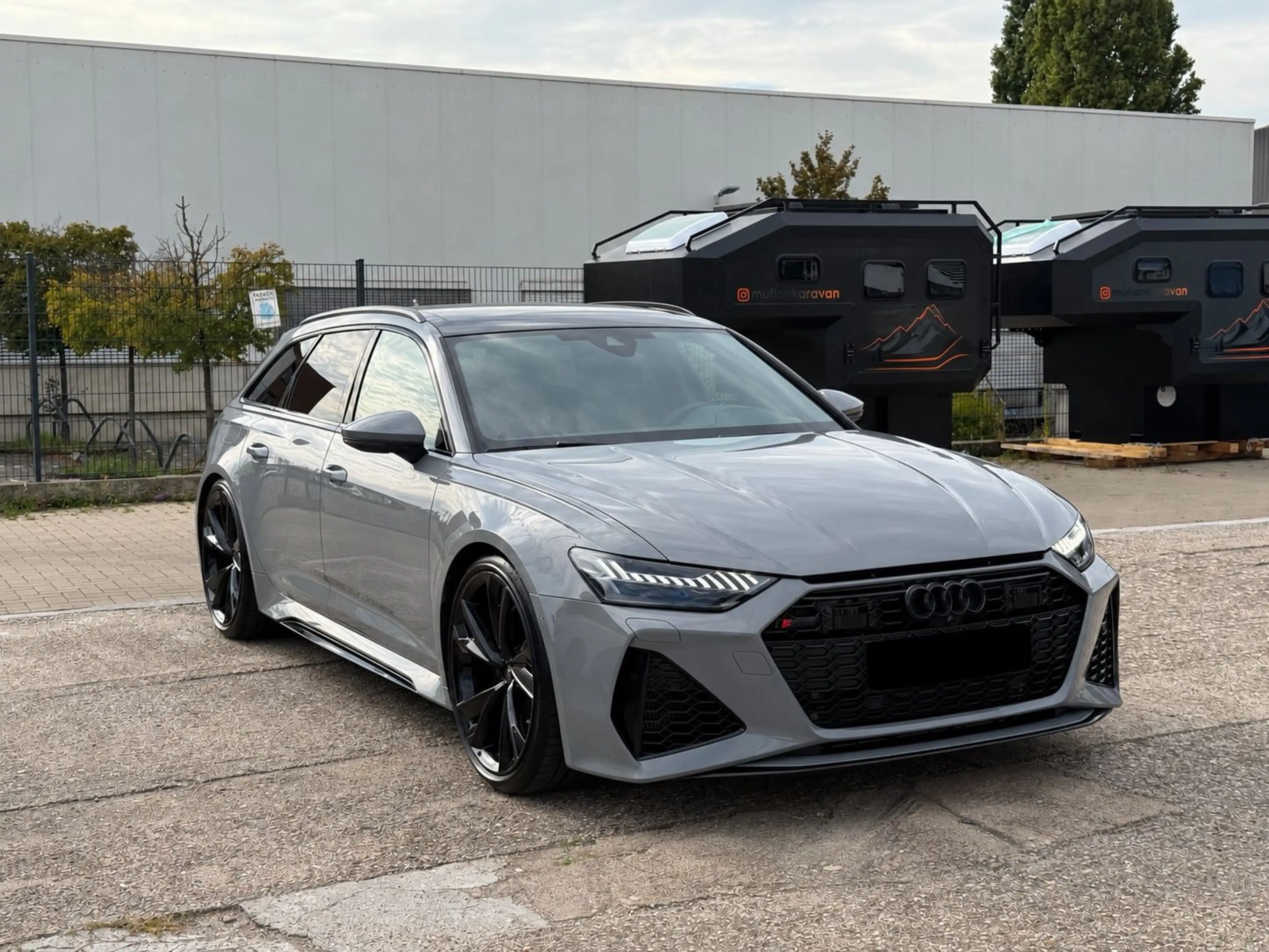 Audi RS6 Avant 4.0 TFSI quattro/360°/Pano/Memo/ACC — photo 3