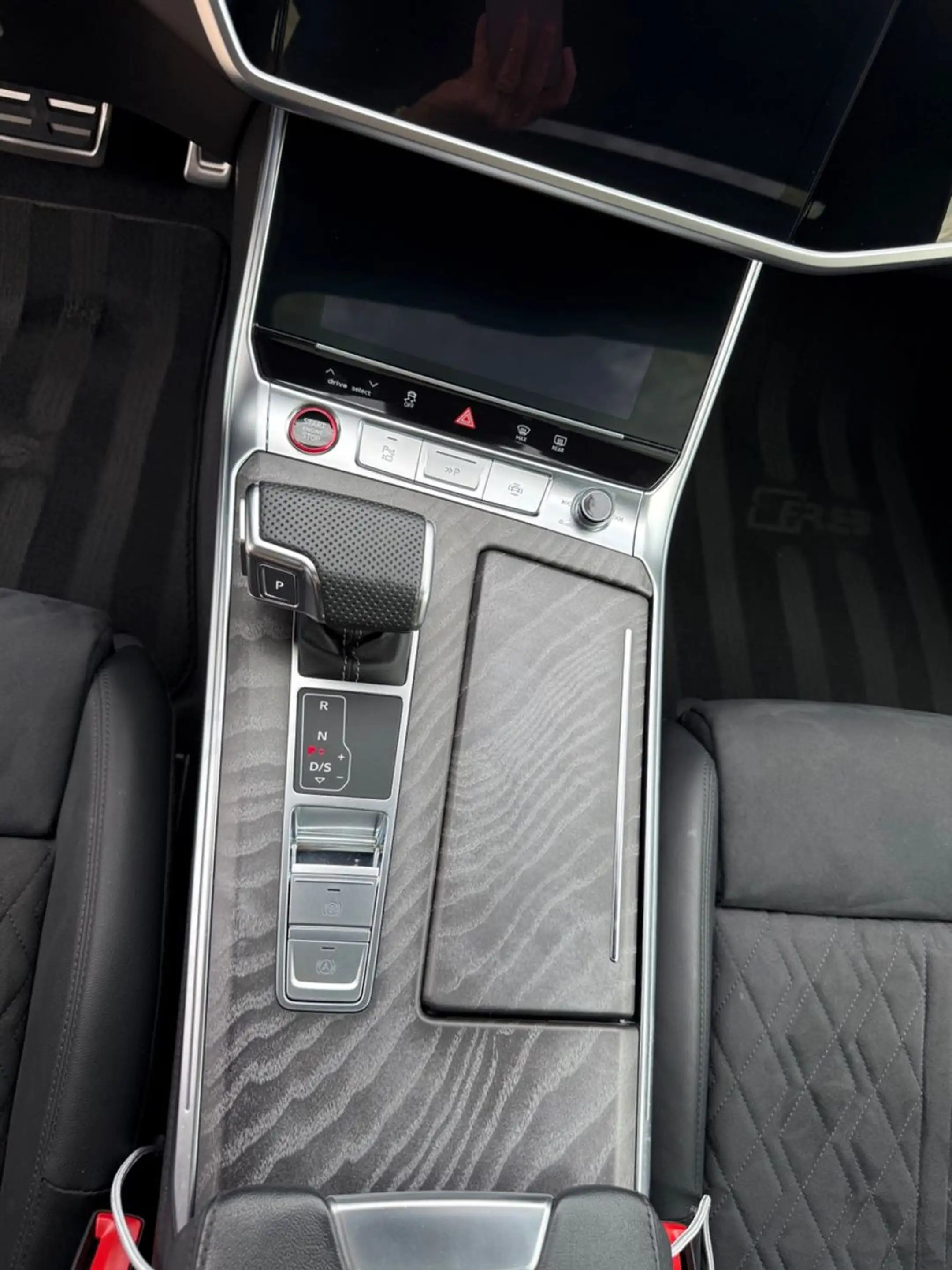 Audi RS6 Avant 4.0 TFSI quattro/360°/Pano/Memo/ACC — photo 15