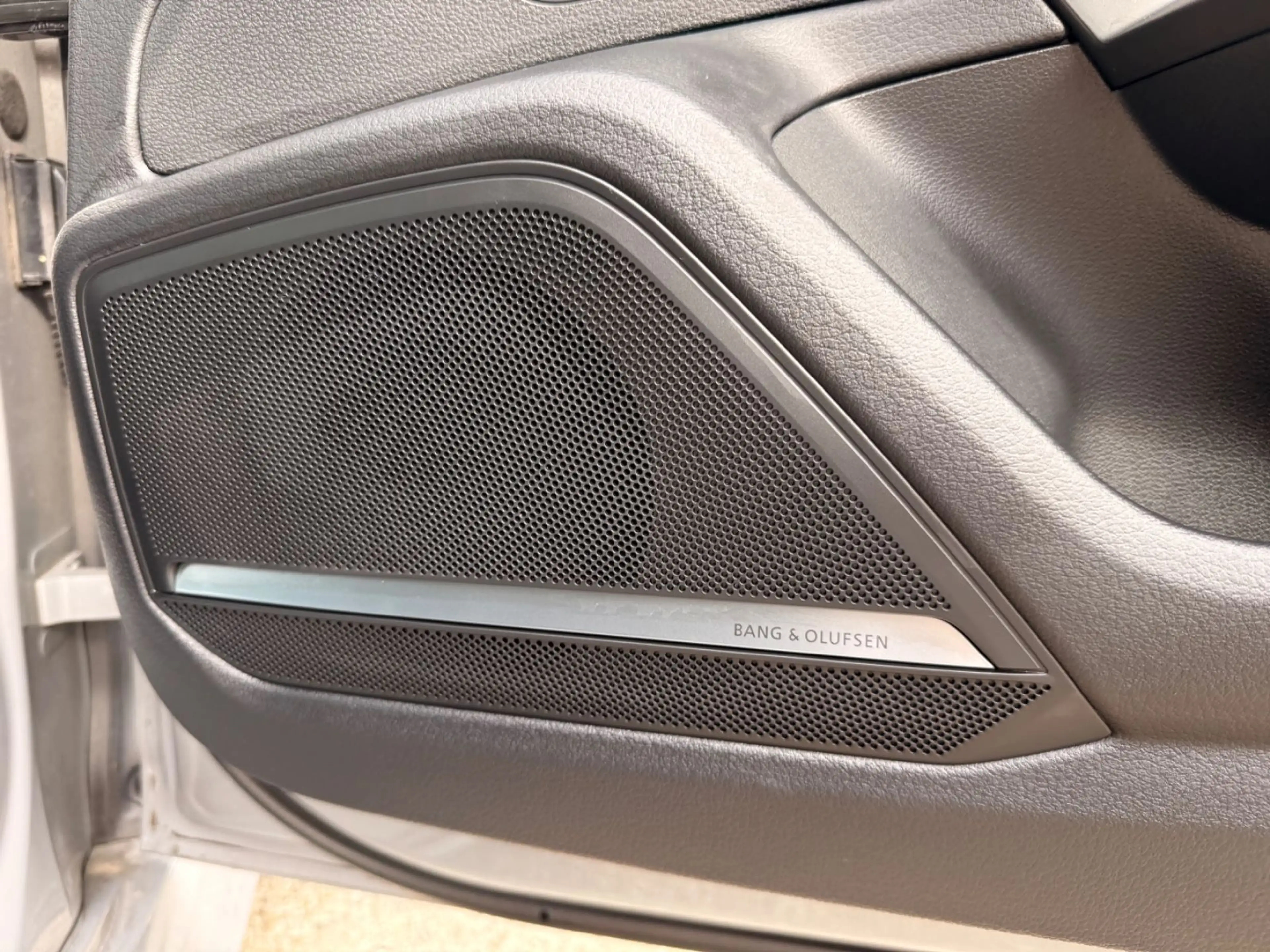 Audi RS6 Avant 4.0 TFSI quattro/360°/Pano/Memo/ACC — photo 26
