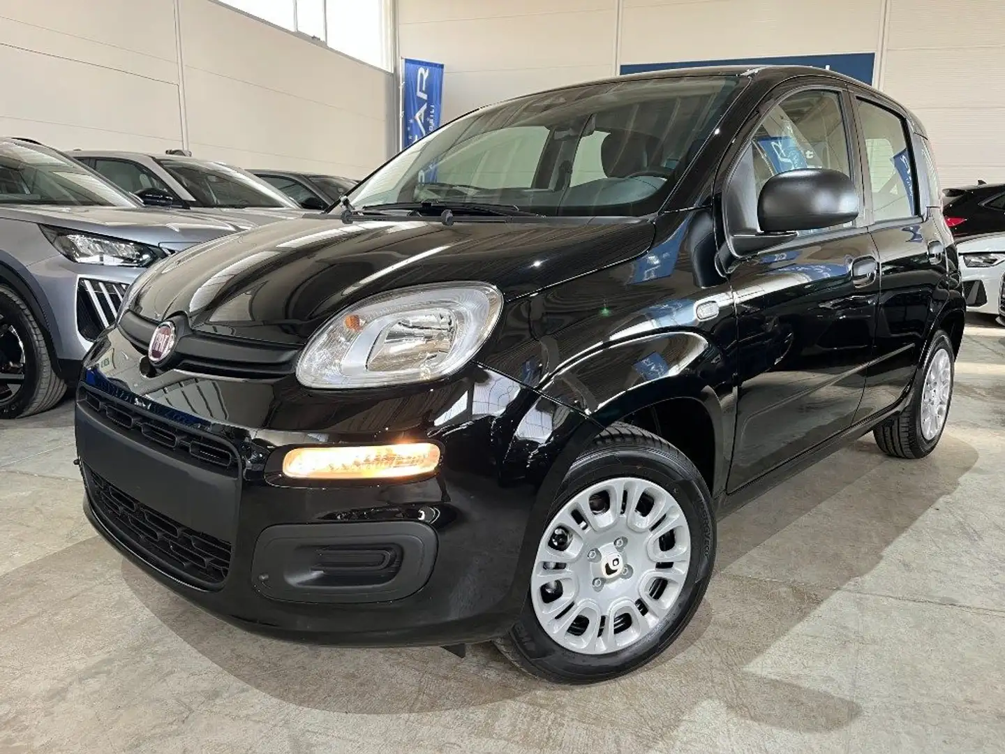 Fiat Panda 1.0 FireFly Hybrid Icon Pandina /PACK CITY+PARK Noir - 1