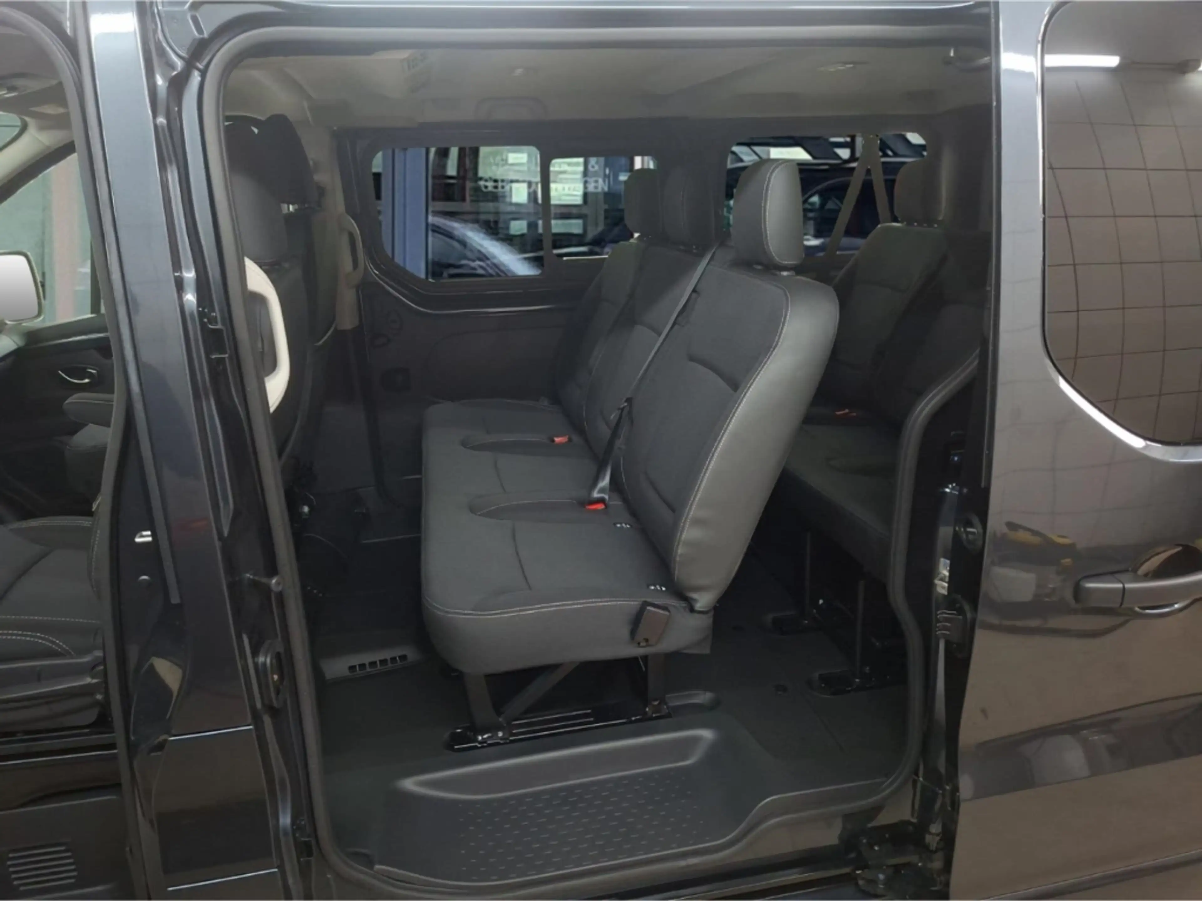 Nissan Primastar Tekna Kombi L1H1 170 dCi °LED°Navi°RFK° — photo 8