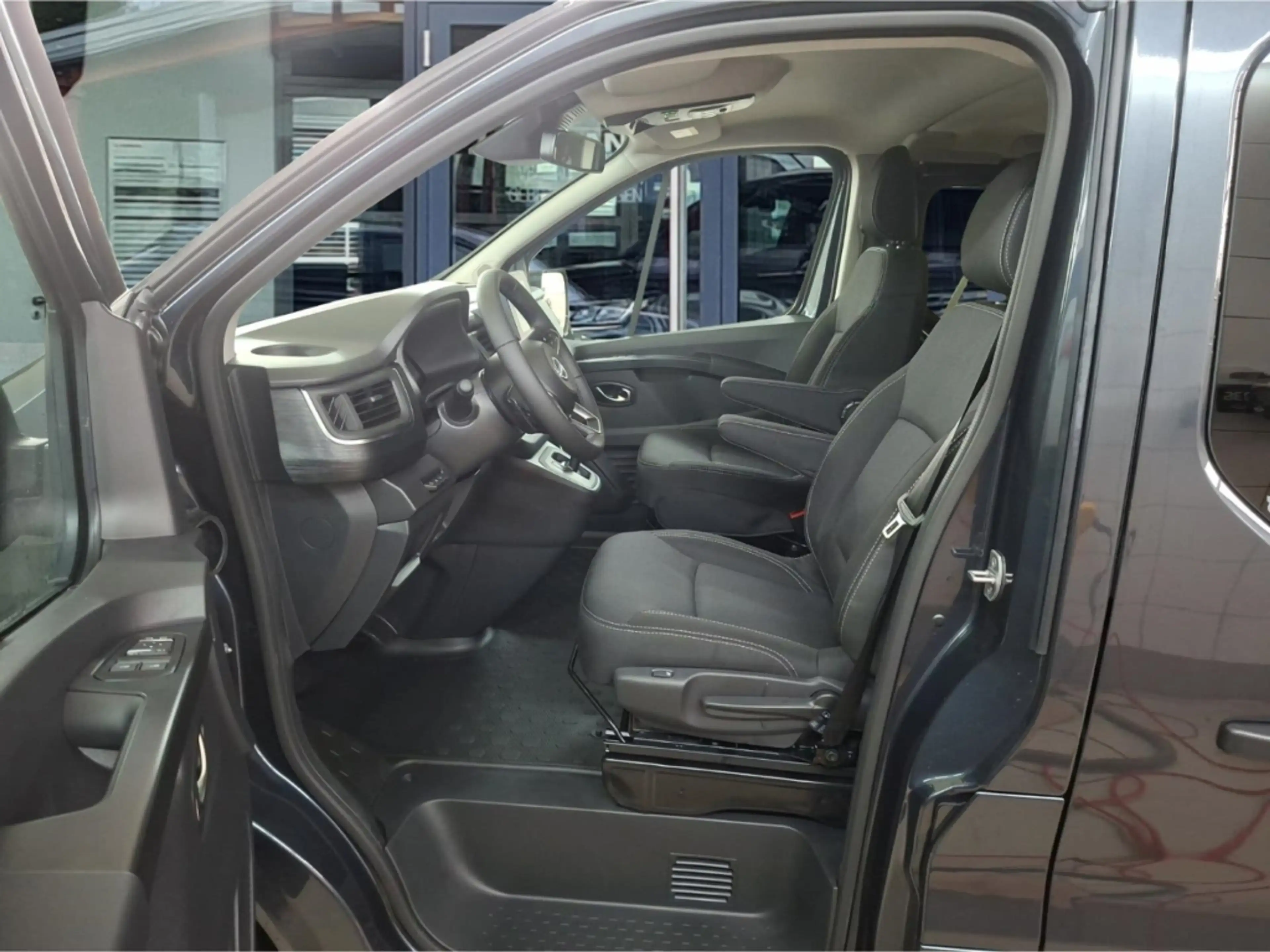 Nissan Primastar Tekna Kombi L1H1 170 dCi °LED°Navi°RFK° — photo 7