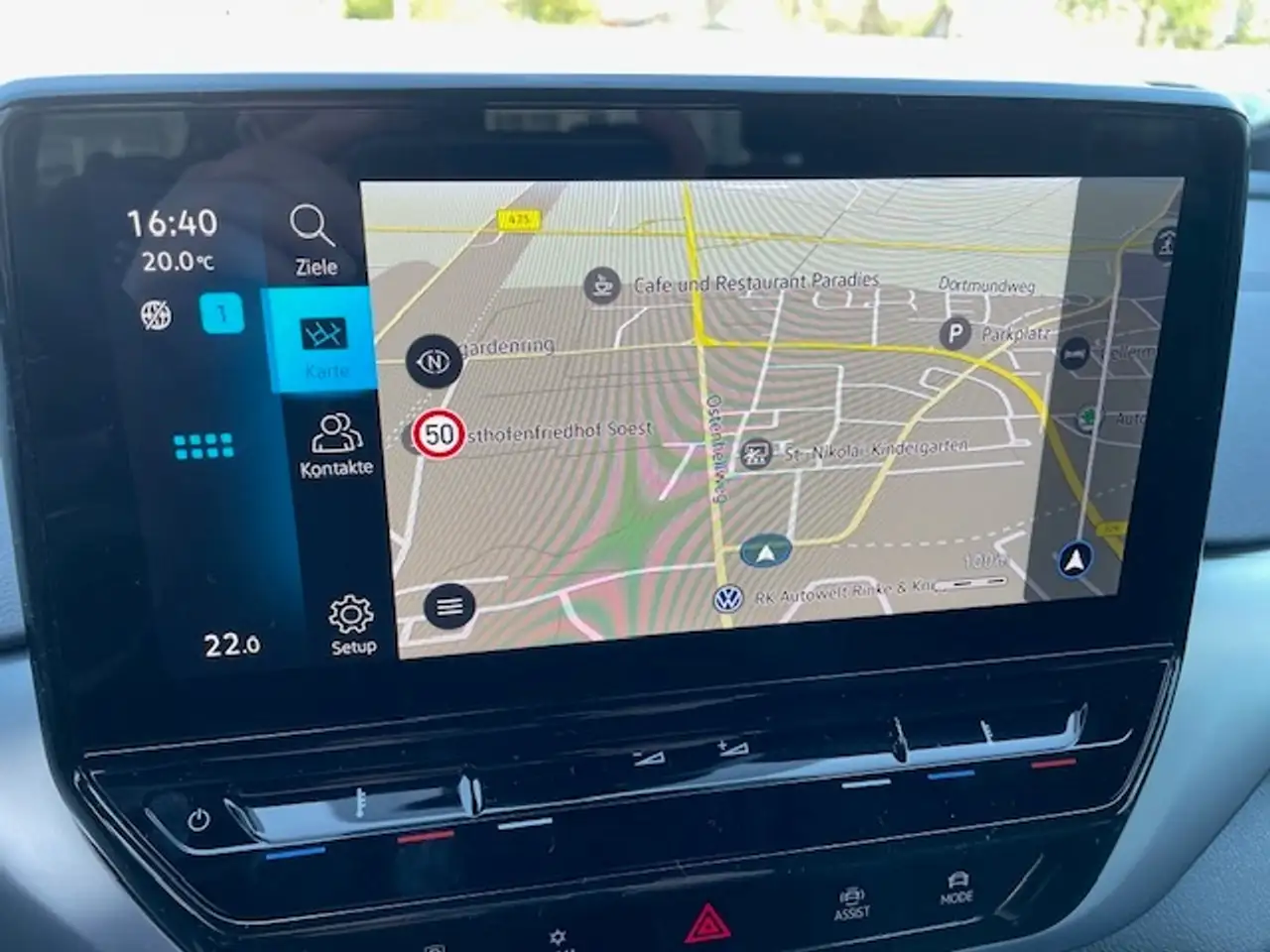 Volkswagen ID.4 Pure Navi LED Apple CarPlay Android Auto Klimaauto 15