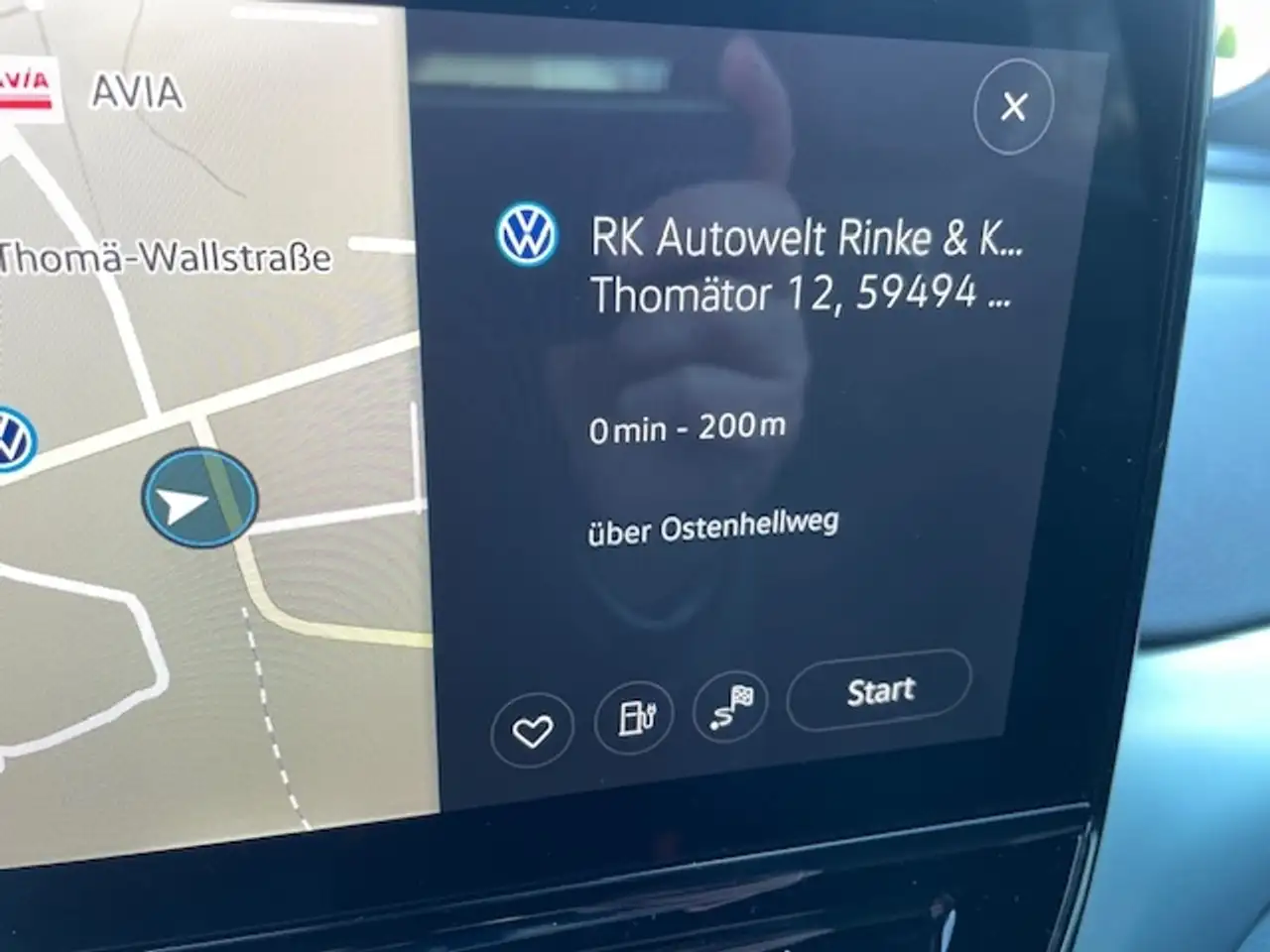 Volkswagen ID.4 Pure Navi LED Apple CarPlay Android Auto Klimaauto 16