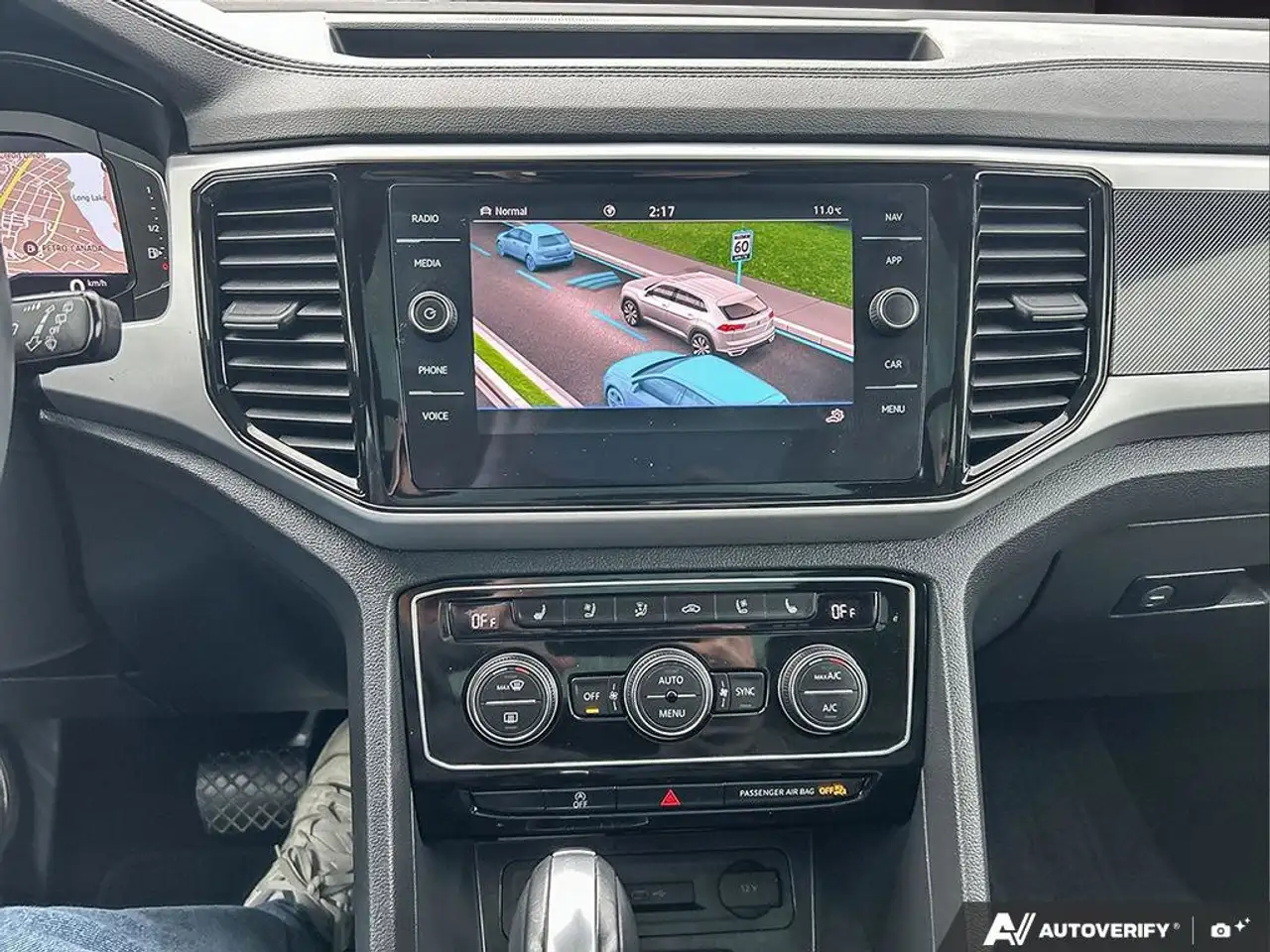 Volkswagen Atlas снимка Volkswagen Atlas
