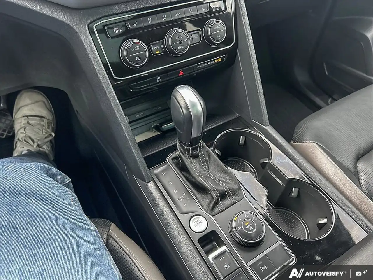 Volkswagen Atlas снимка Volkswagen Atlas