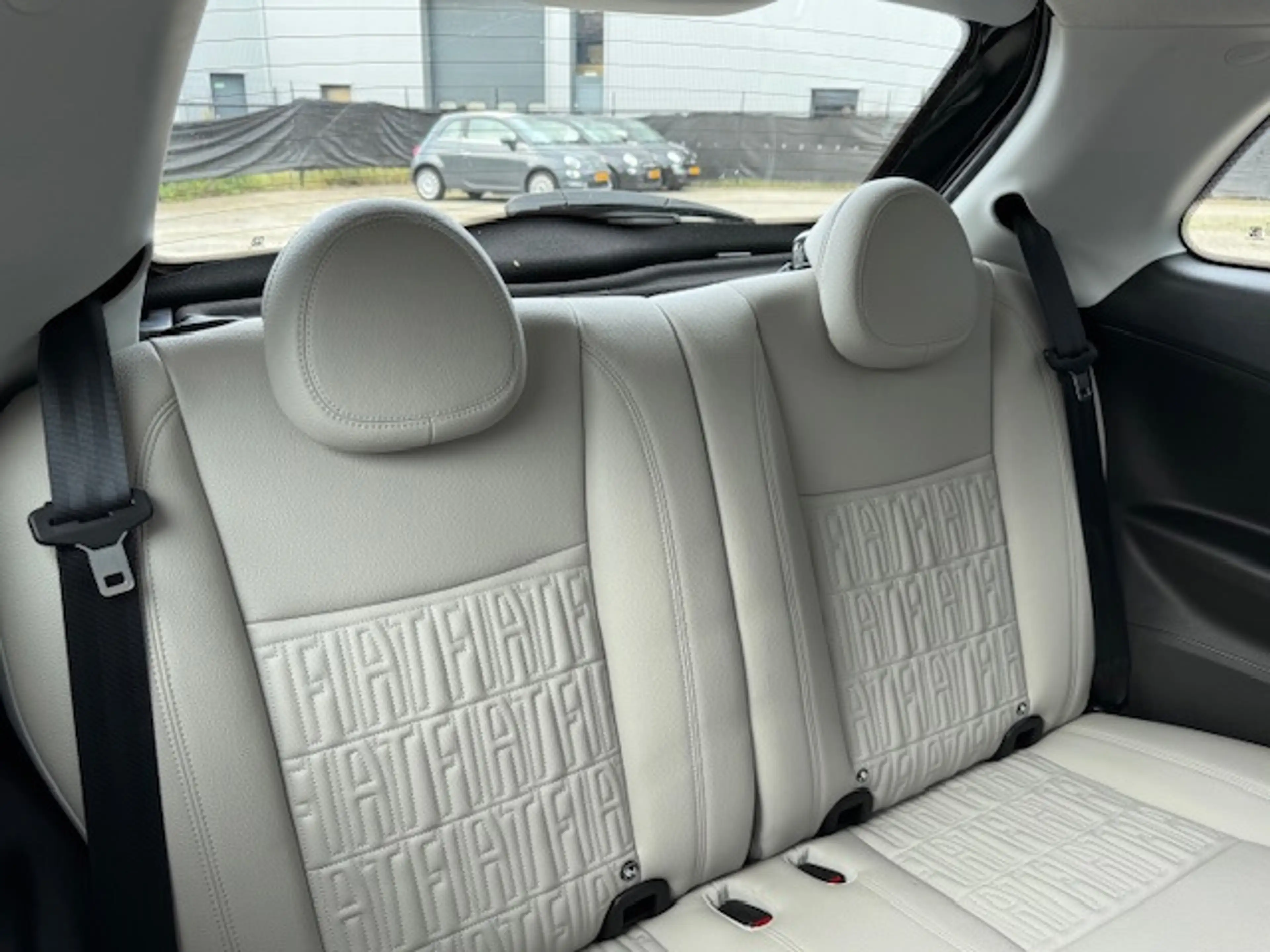 Fiat 500e La Prima 42 kWh *pano *camera *carplay *leder etc. — photo 19