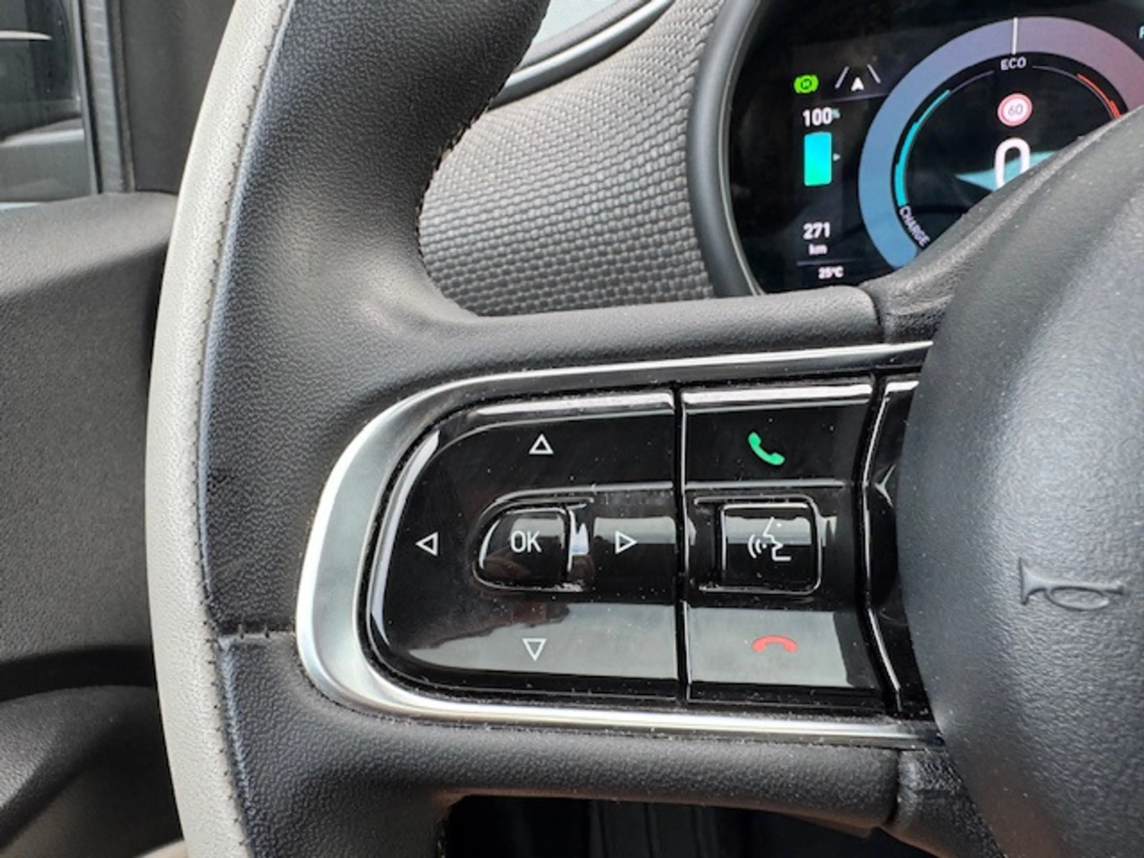 Fiat 500e La Prima 42 kWh *pano *camera *carplay *leder etc. — photo 22
