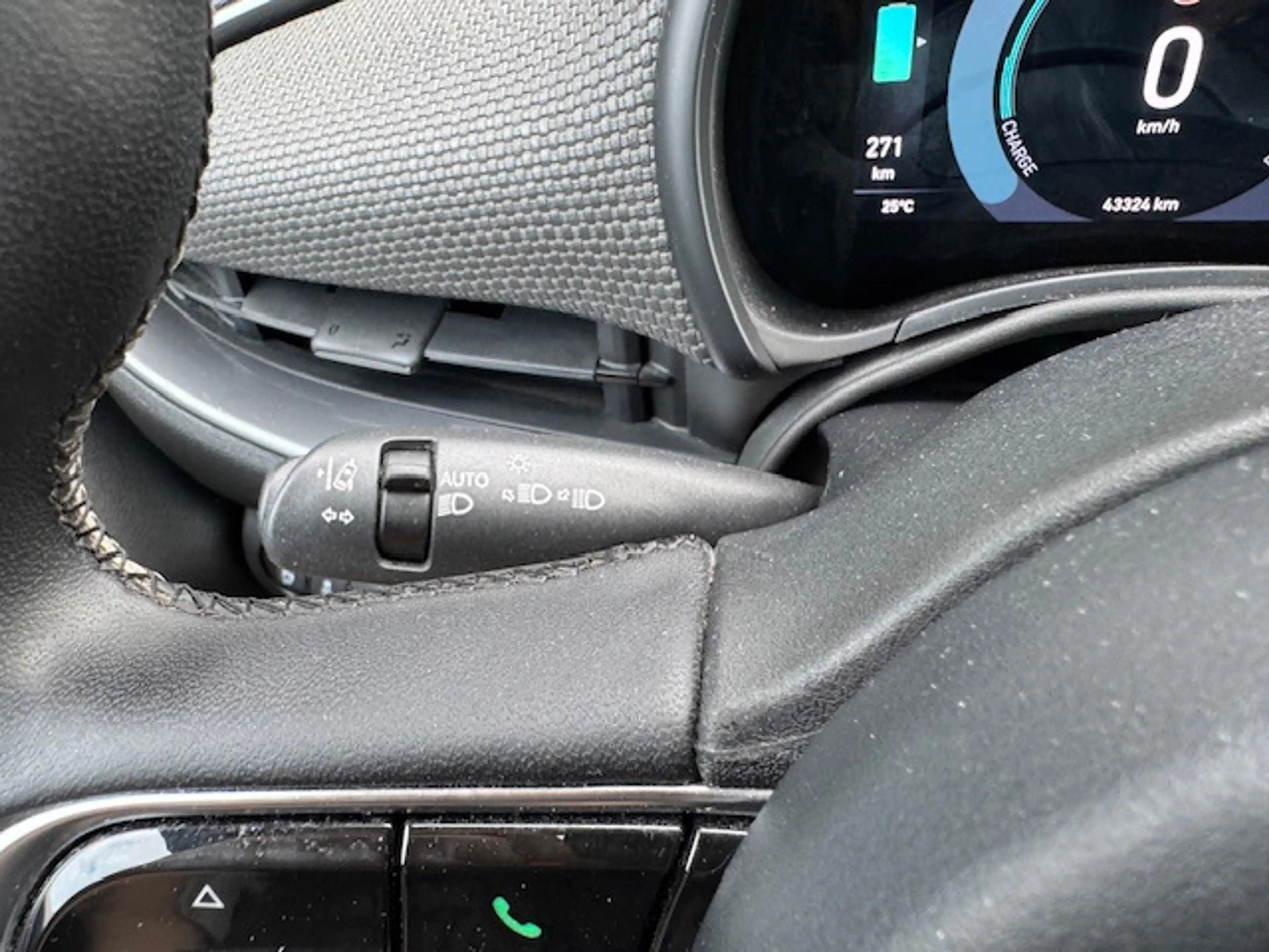 Fiat 500e La Prima 42 kWh *pano *camera *carplay *leder etc. — photo 31
