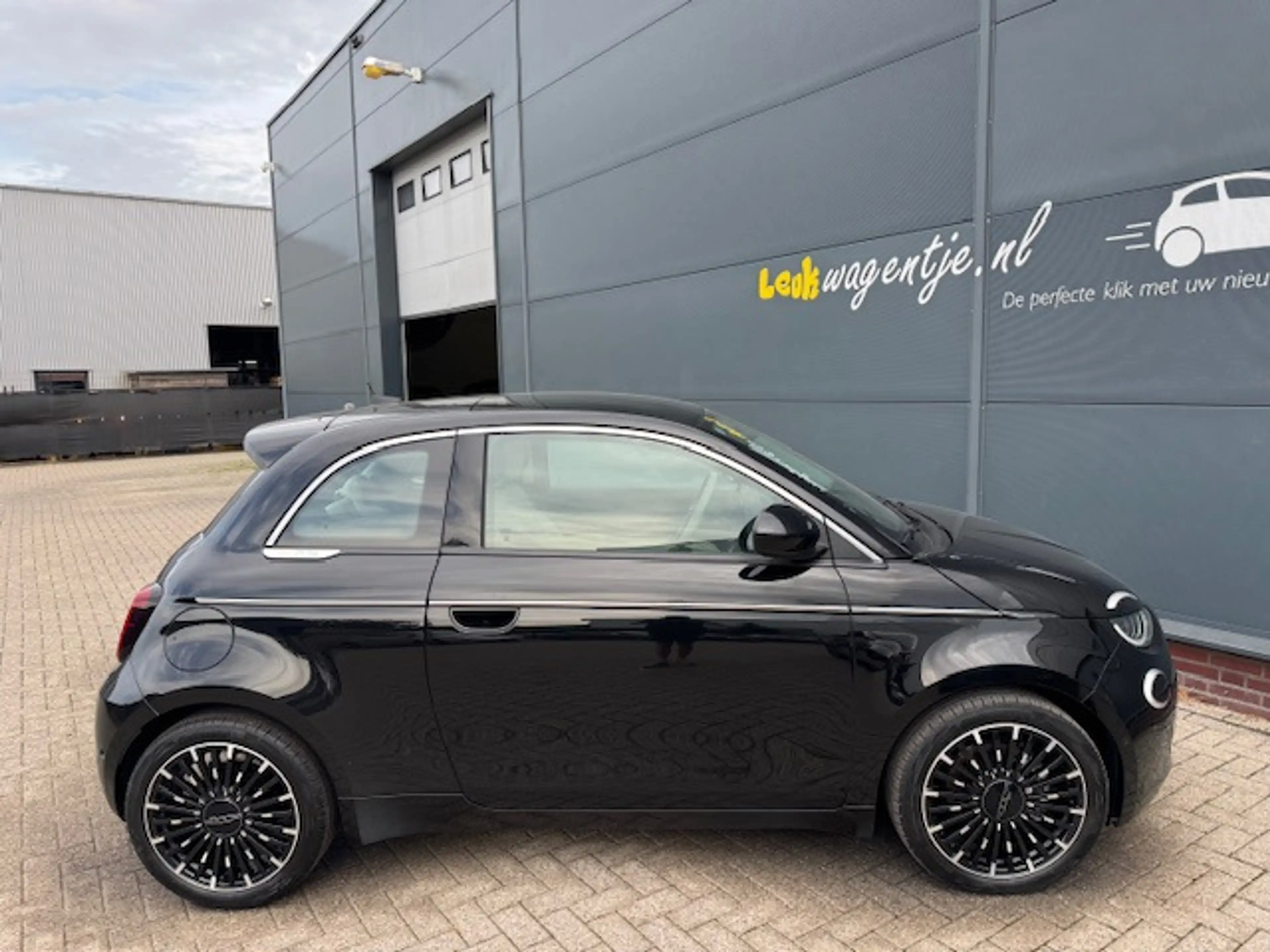Fiat 500e La Prima 42 kWh *pano *camera *carplay *leder etc. — photo 6
