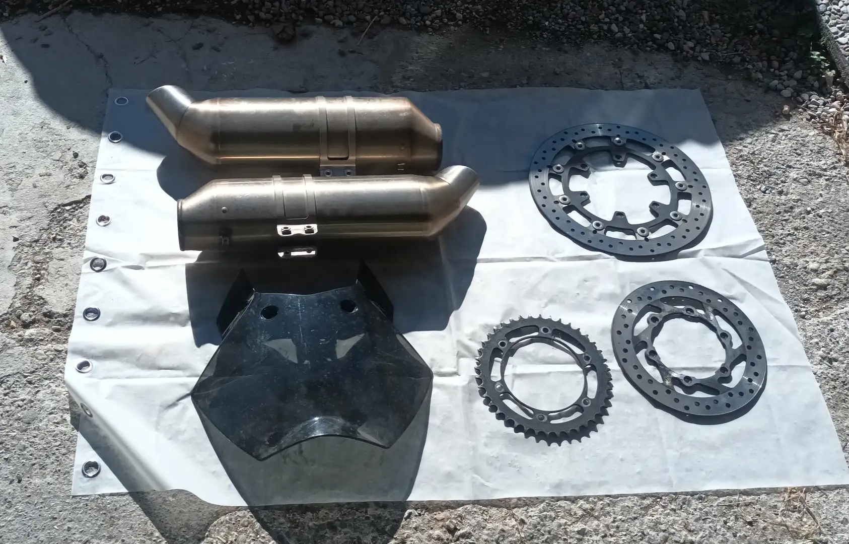 KTM 690 Supermoto 2009 Zwart - 2