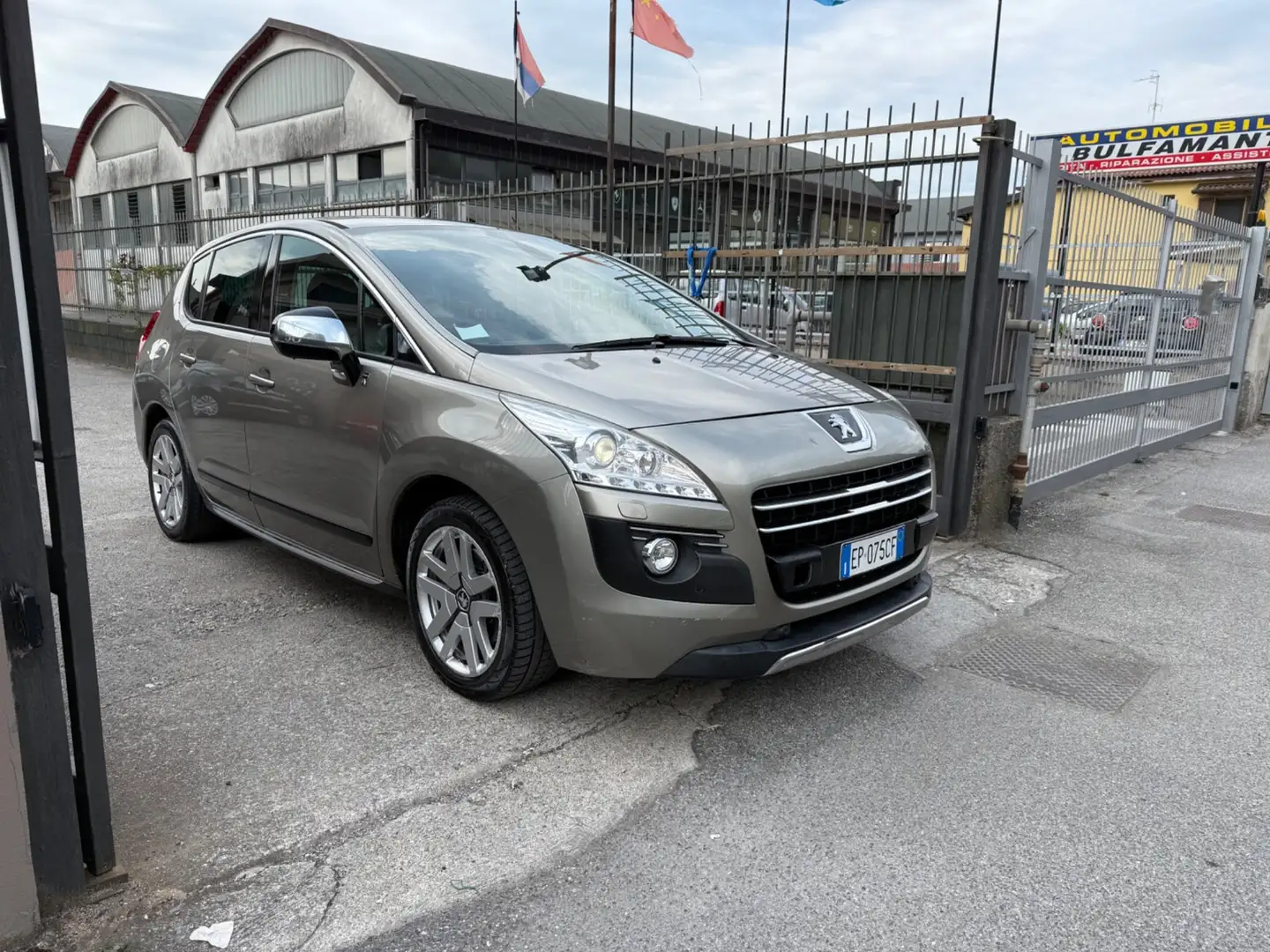 Peugeot 3008 2.0 hdi 163cv Automatica - 1