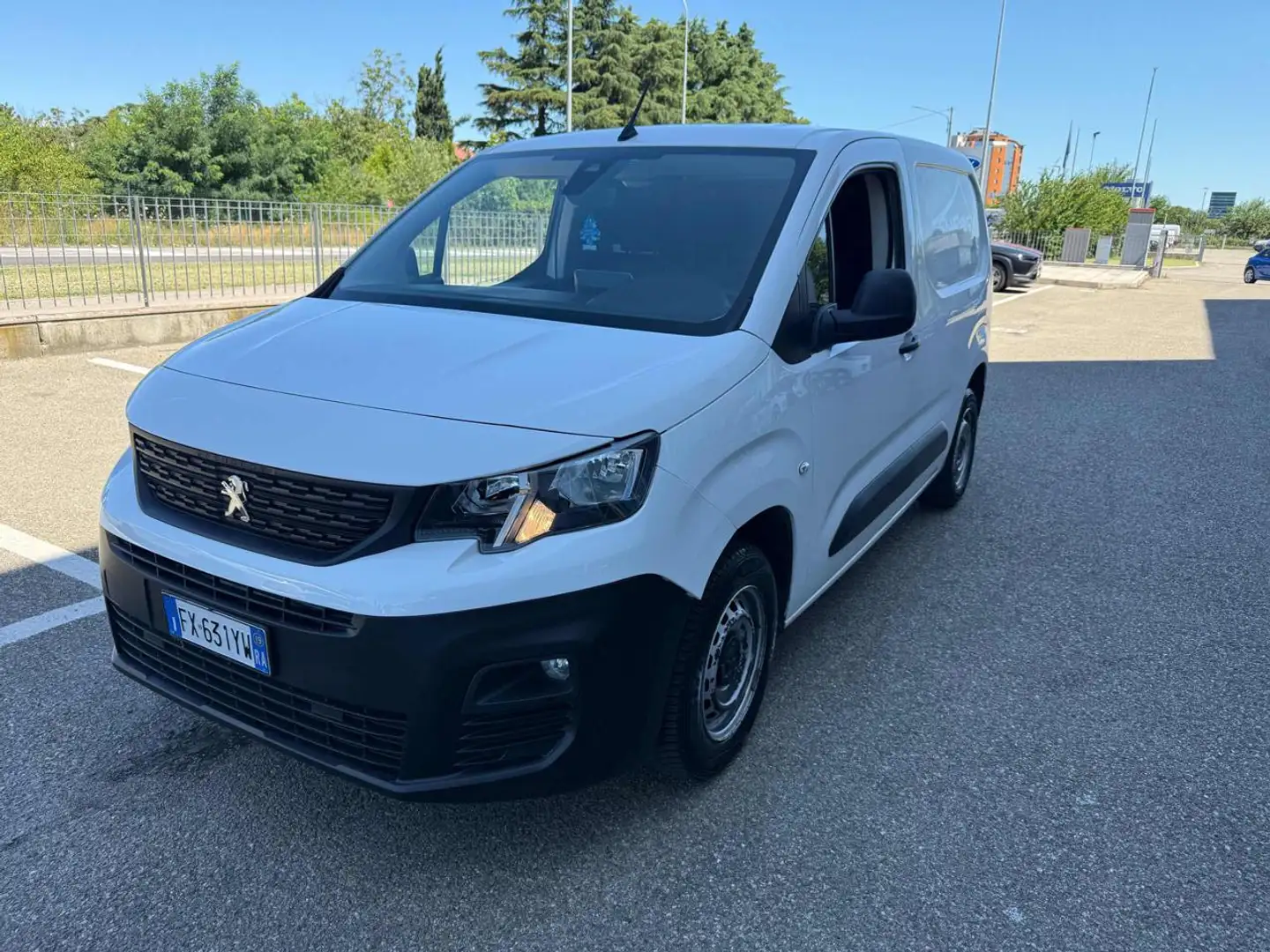 Peugeot PEUGEOT PARTNER BlueHDi 100 PC 1000Kg Furgone Pro Bianco - 1