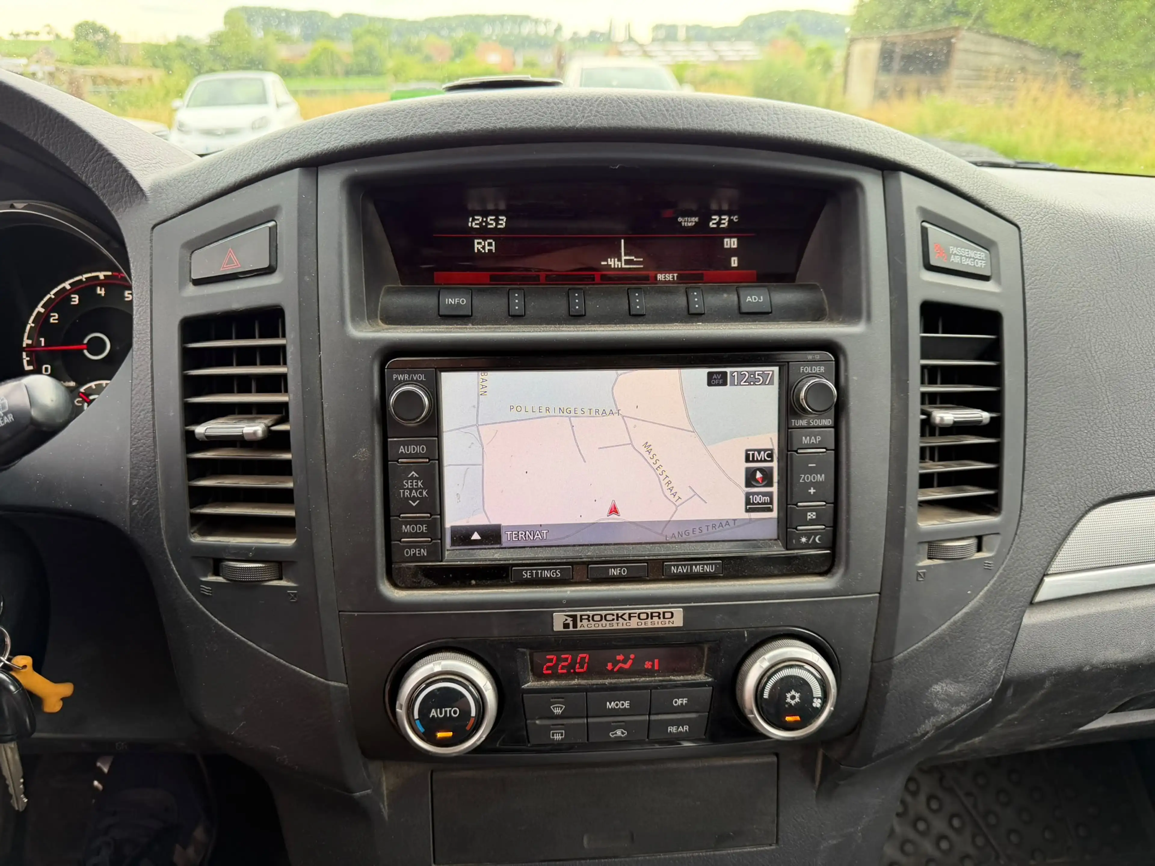Mitsubishi Pajero Pajero 3.2 DI-D Instyle FAP ****7 Places **** OU*** UTILITAIRE*** — photo 13