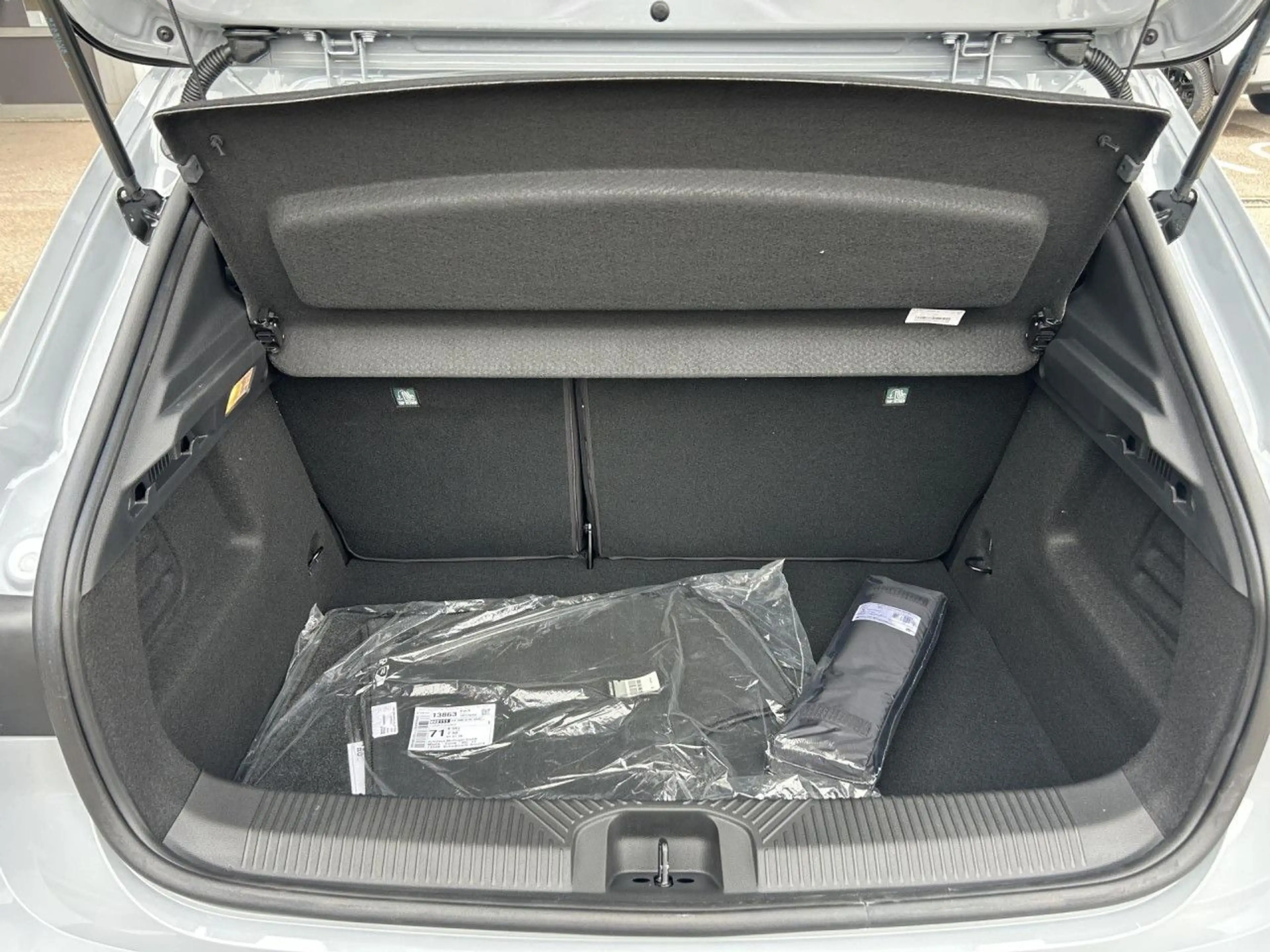 Renault Clio Esprit Alpine Full Hybrid E-Tech 160 ACC Navi — photo 10
