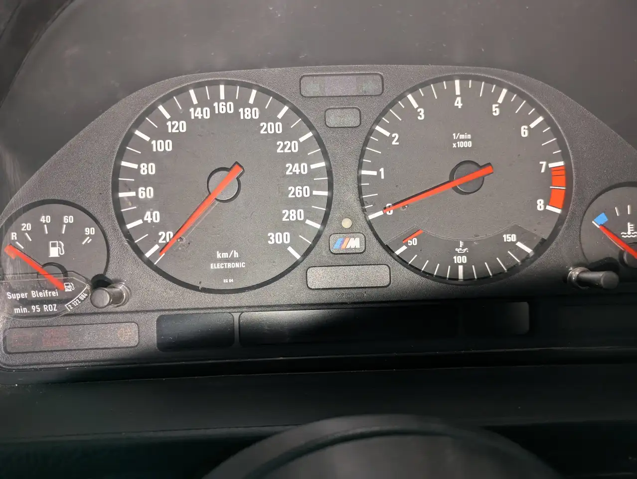 BMW M5, foto 9