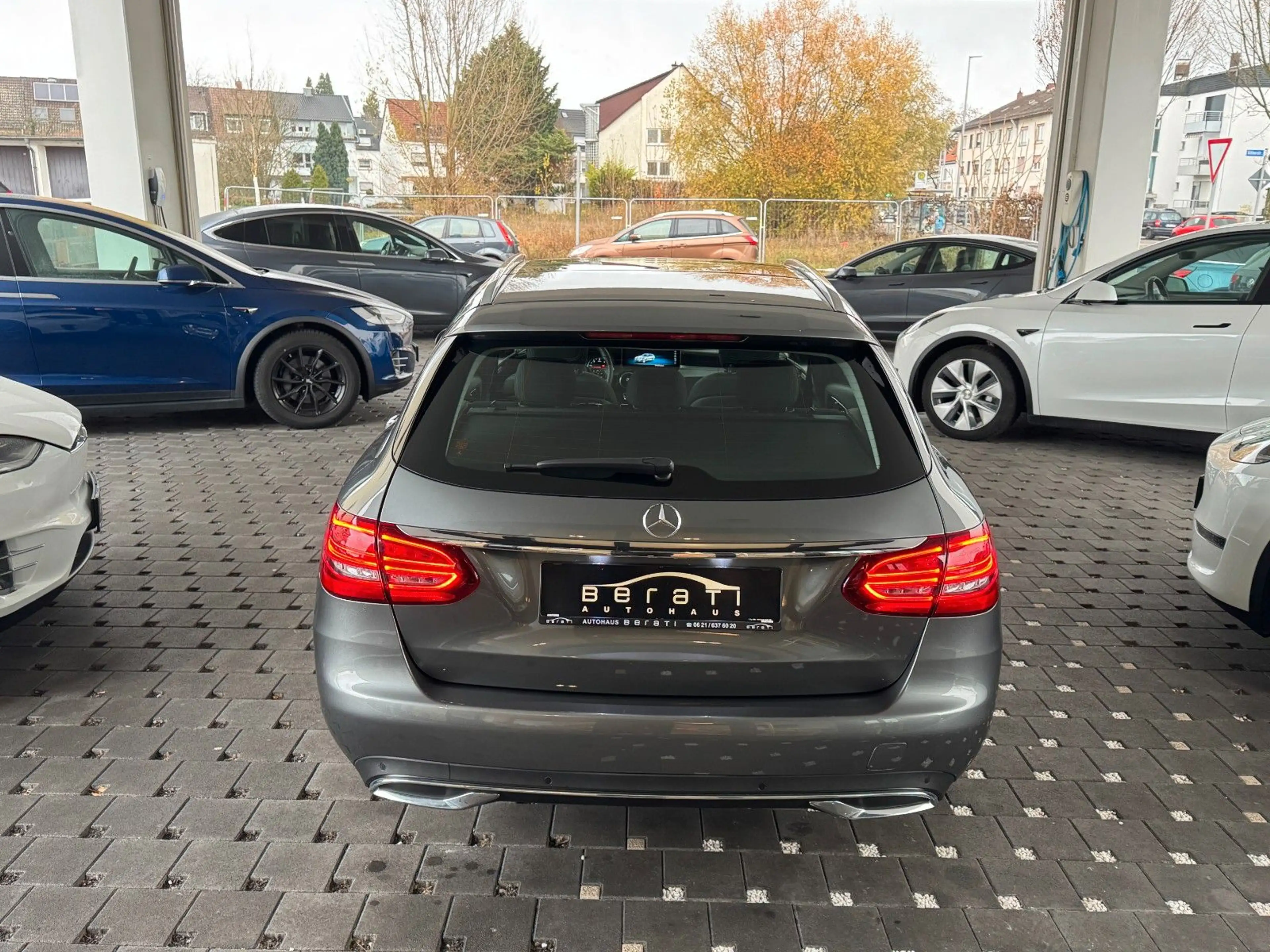 Mercedes-Benz C 220 d T Avantgarde|9G|PANO|LED|COMAND|ParkPilot — photo 12