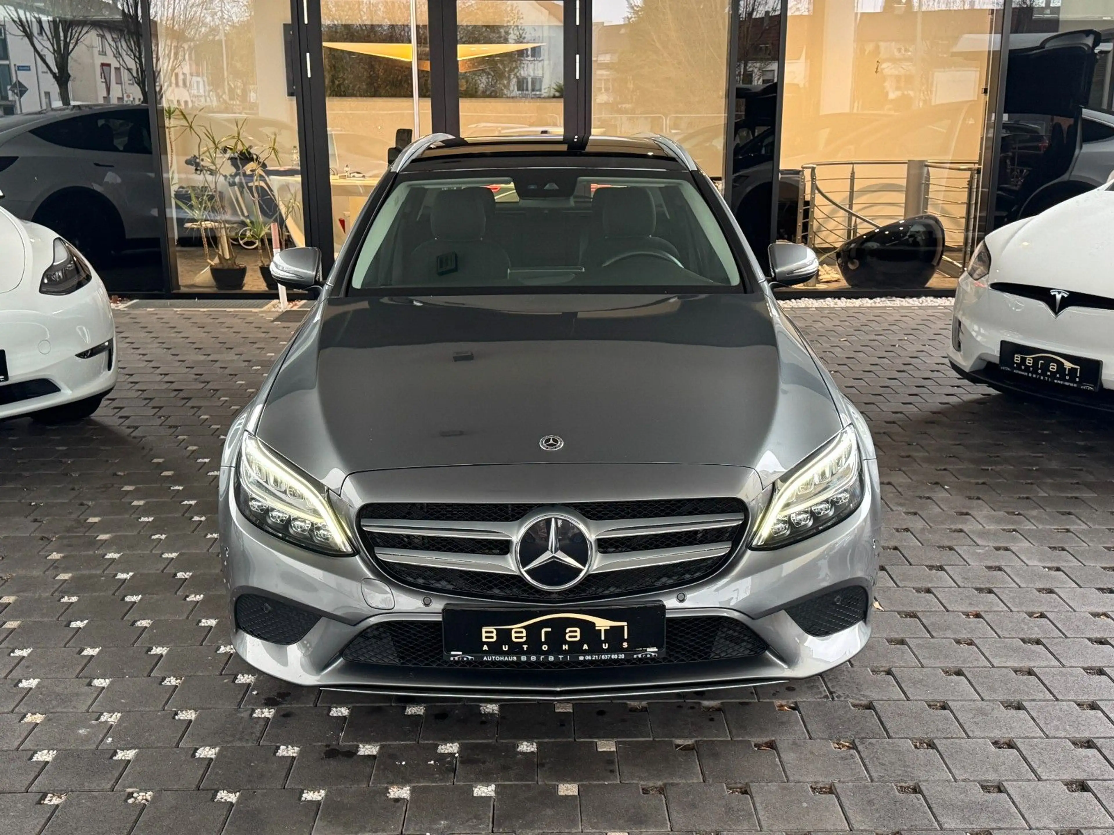 Mercedes-Benz C 220 d T Avantgarde|9G|PANO|LED|COMAND|ParkPilot — photo 3