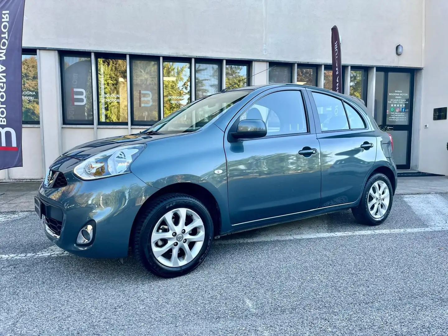 Nissan Micra Grau - 1
