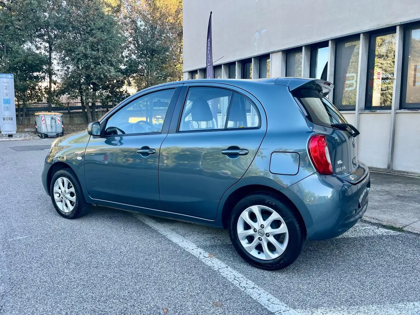 Nissan Micra Grau - 2