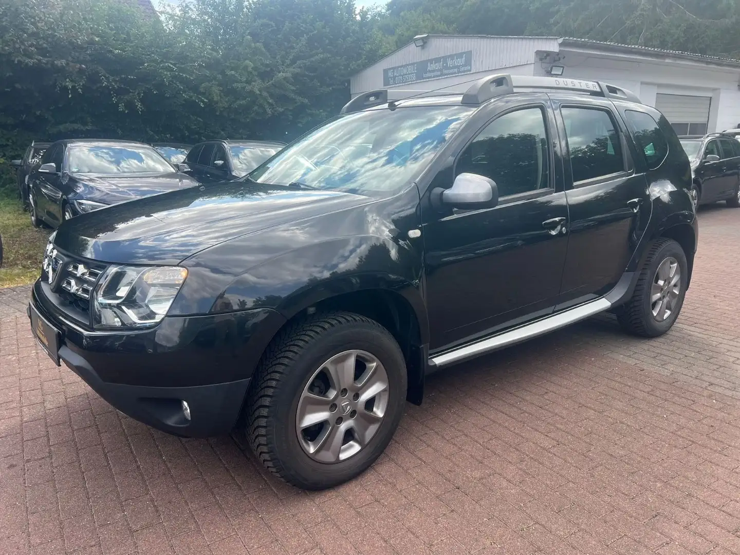 Dacia Duster I Laureate 4x4 Leder"She"Navi Schwarz - 1