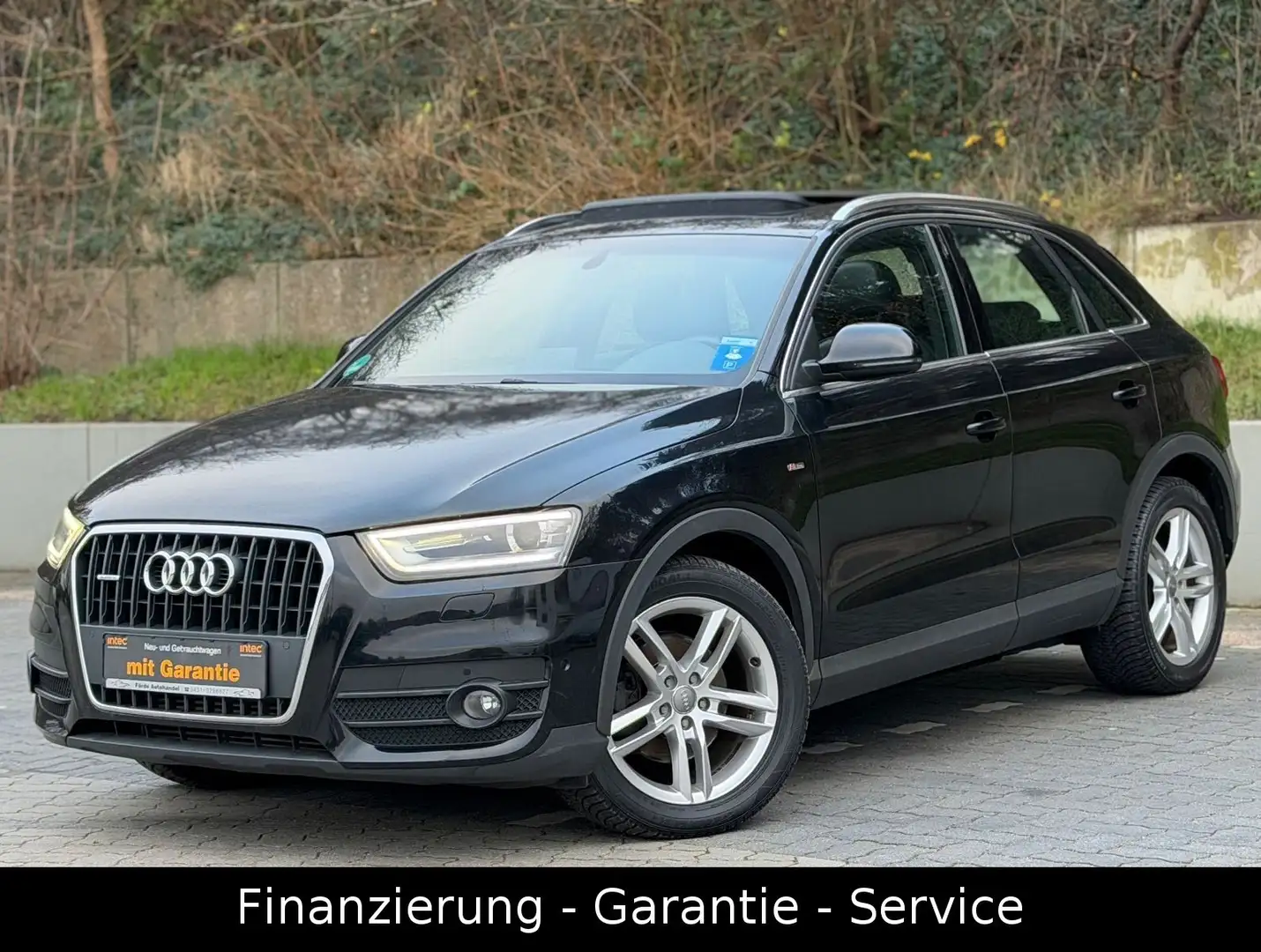 Audi Q3 2.0 TDI QUATTRO/S-LINE/177PS/PANO/LED/KEYLESS Schwarz - 1