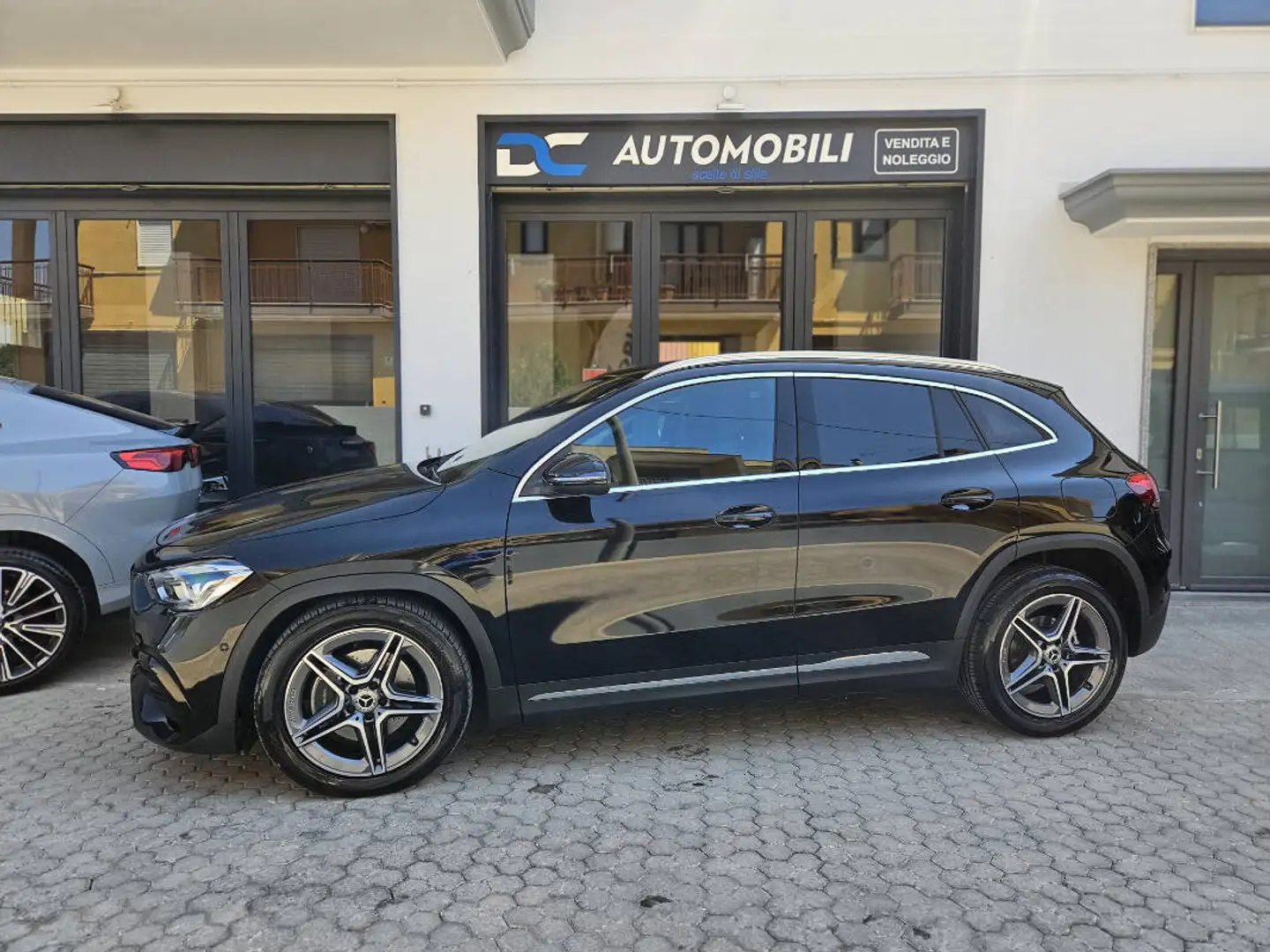 Mercedes-Benz GLA 180 180 d Premium auto - 1