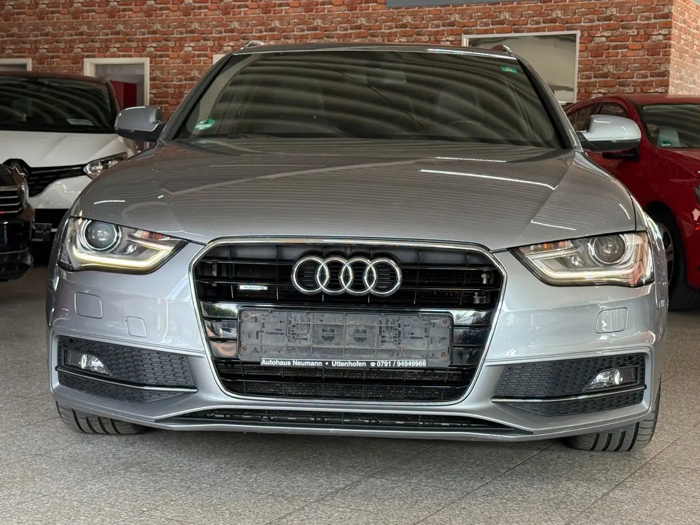 Audi A4 Avant 2.0TDI Quattro-S line-Xenon-Teilleder Grau - 2